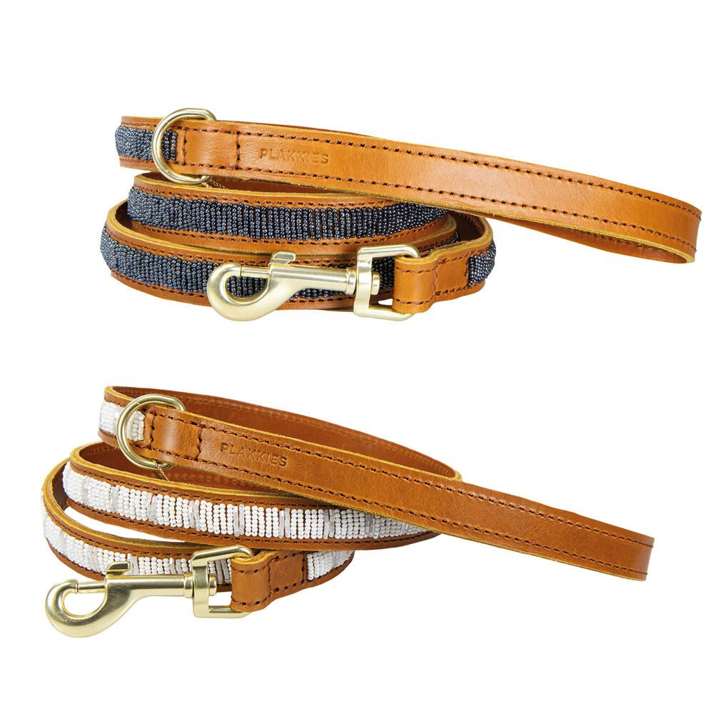Plakkies Hundeleine Plakkies Hunde Lederleine - handbestickt, Leder (1-tlg), 2 Farben lieferbar