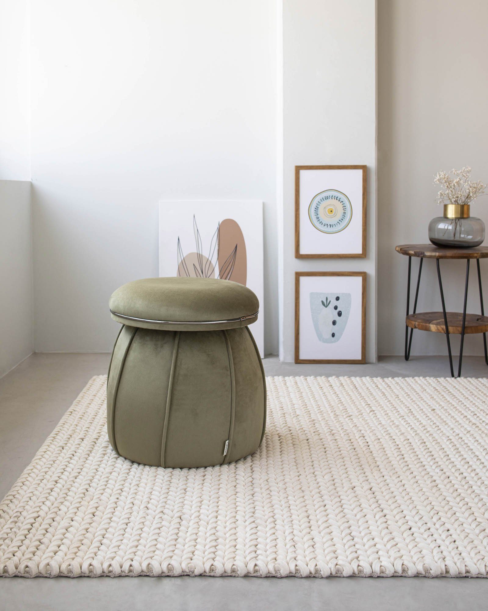 Qiyano Hocker Pouf Luana 100 Samt günstig online kaufen