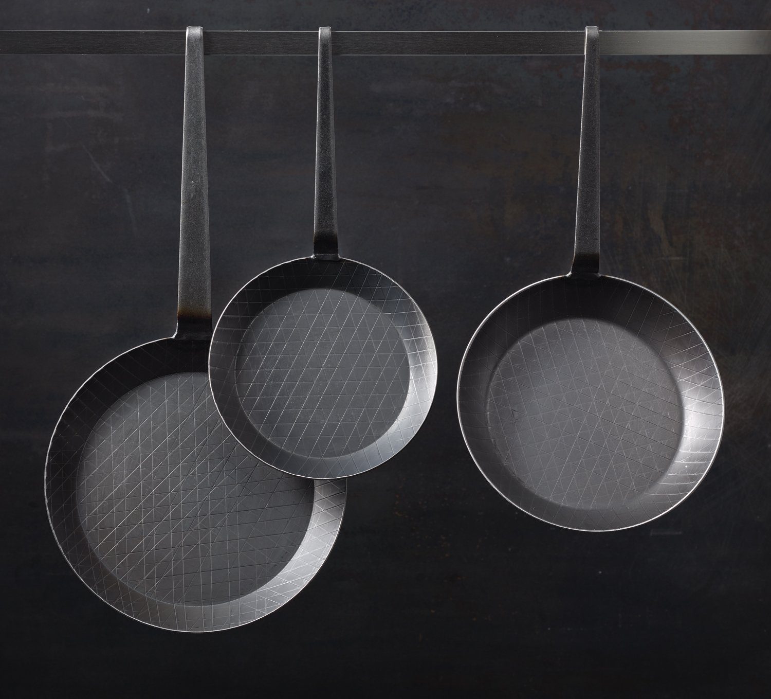 RÖSLE Bratpfanne Schmiedeeisern 1888, Eisen (1-tlg), zum scharfen Anbraten, grill- und induktionsgeeignet, Made in Germany