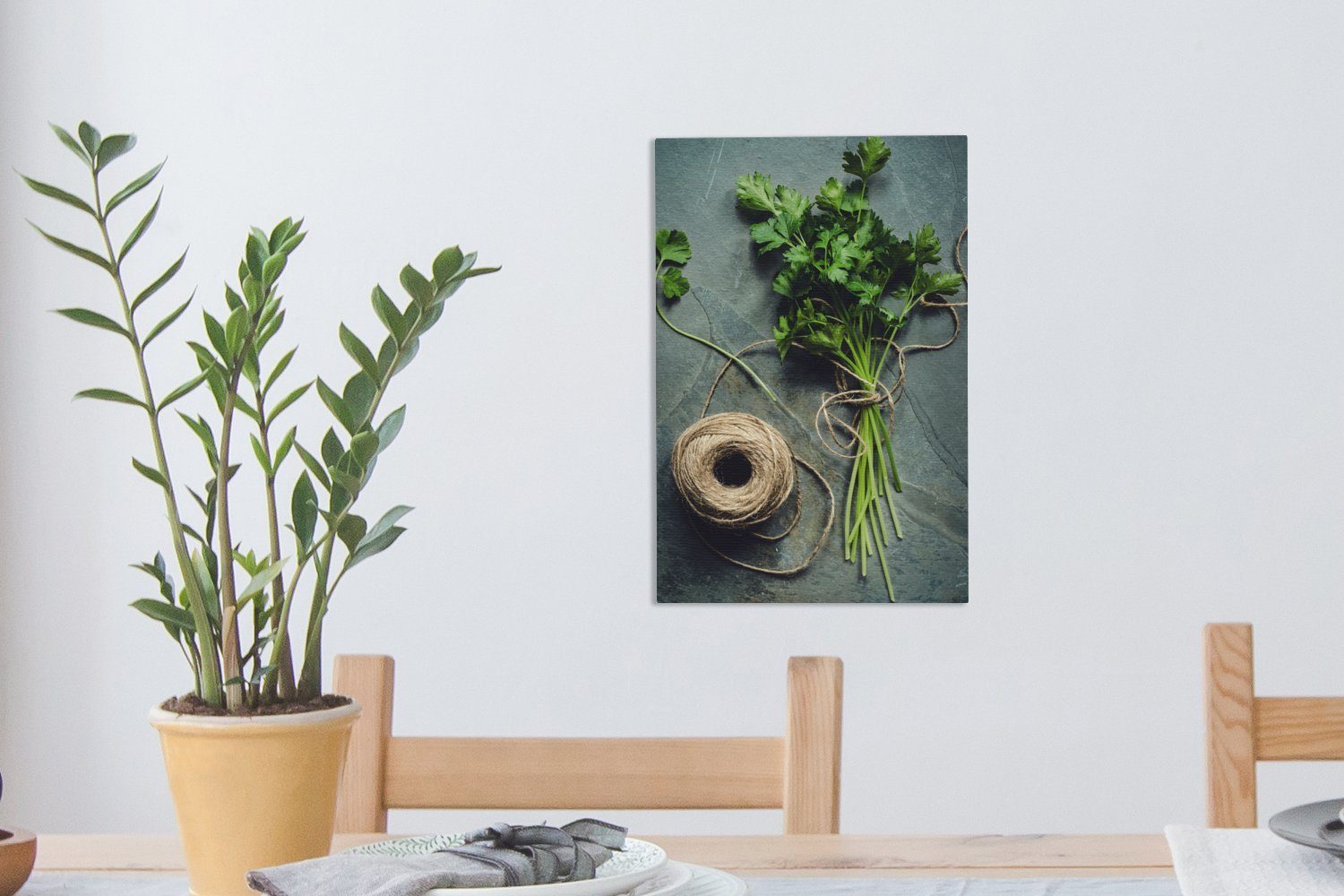 bespannt Ein grünen OneMillionCanvasses® Schieferfläche, (1 cm inkl. 20x30 auf Bündel einer fertig Petersilie Gemälde, Leinwandbild St), Zackenaufhänger, Leinwandbild