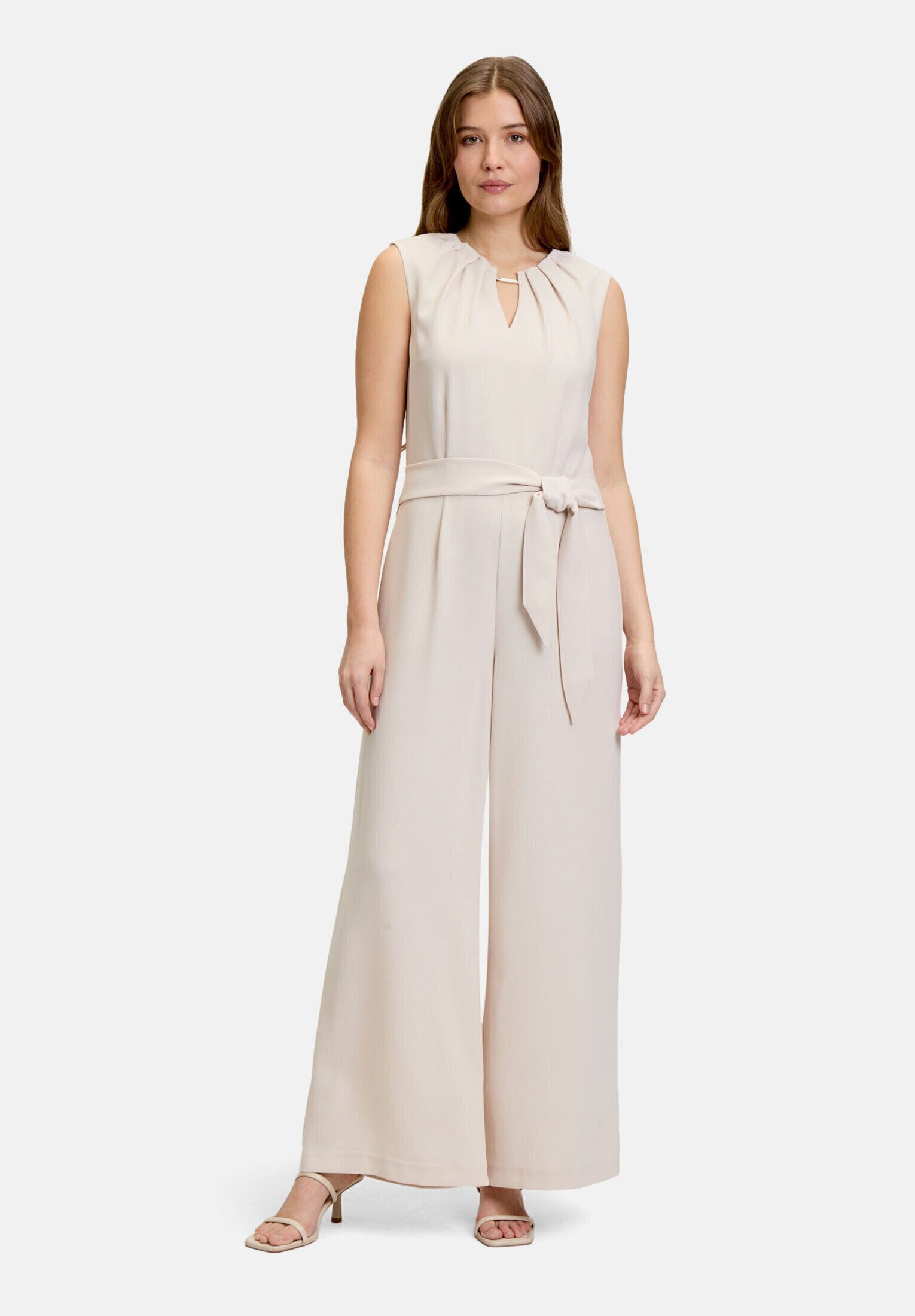 Betty&Co Overall Damen ohne Arm (1-tlg) Falten
