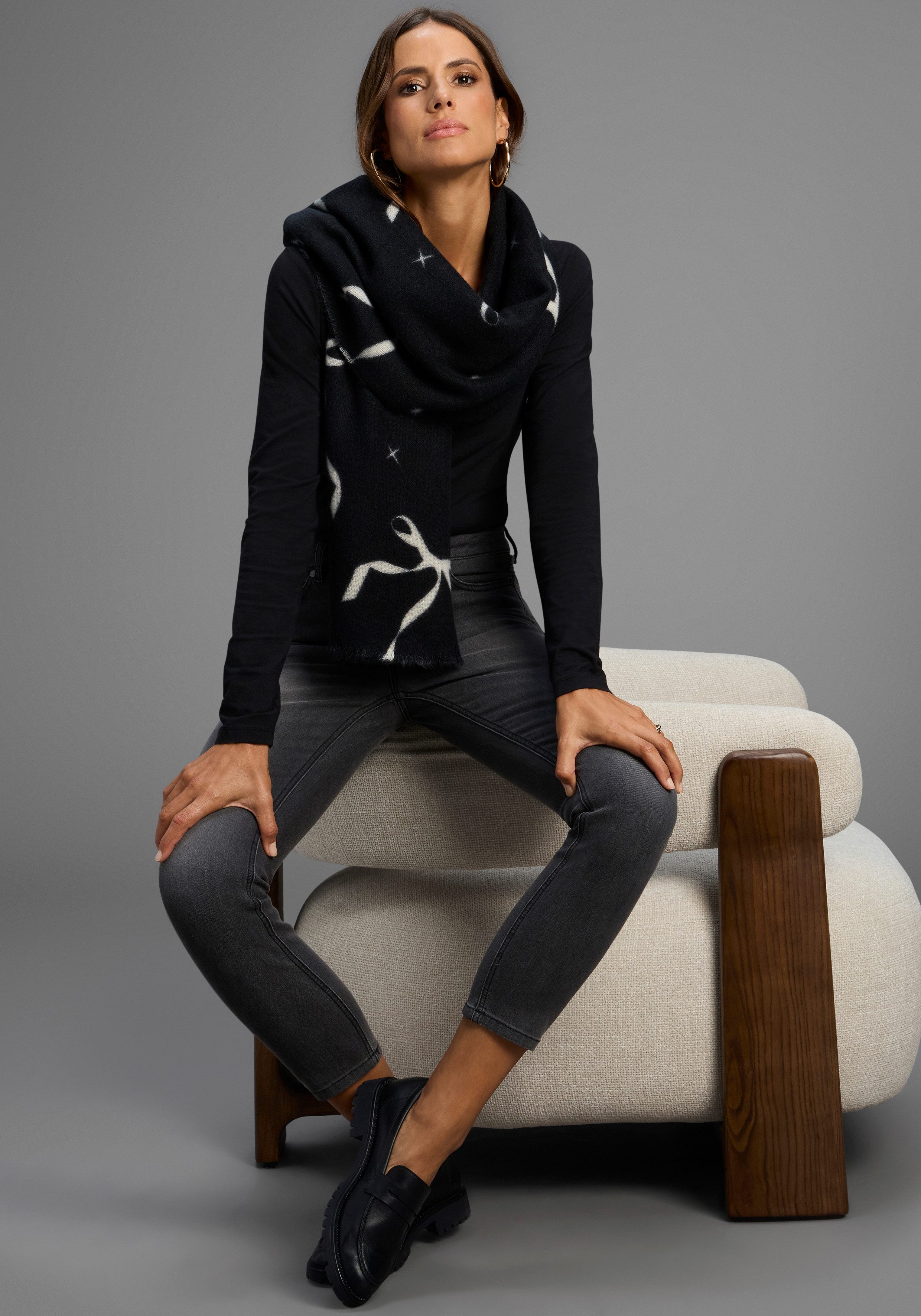 Laura Scott Modeschal, mit süßem Schleifen & Stern Muster - NEW günstig online kaufen