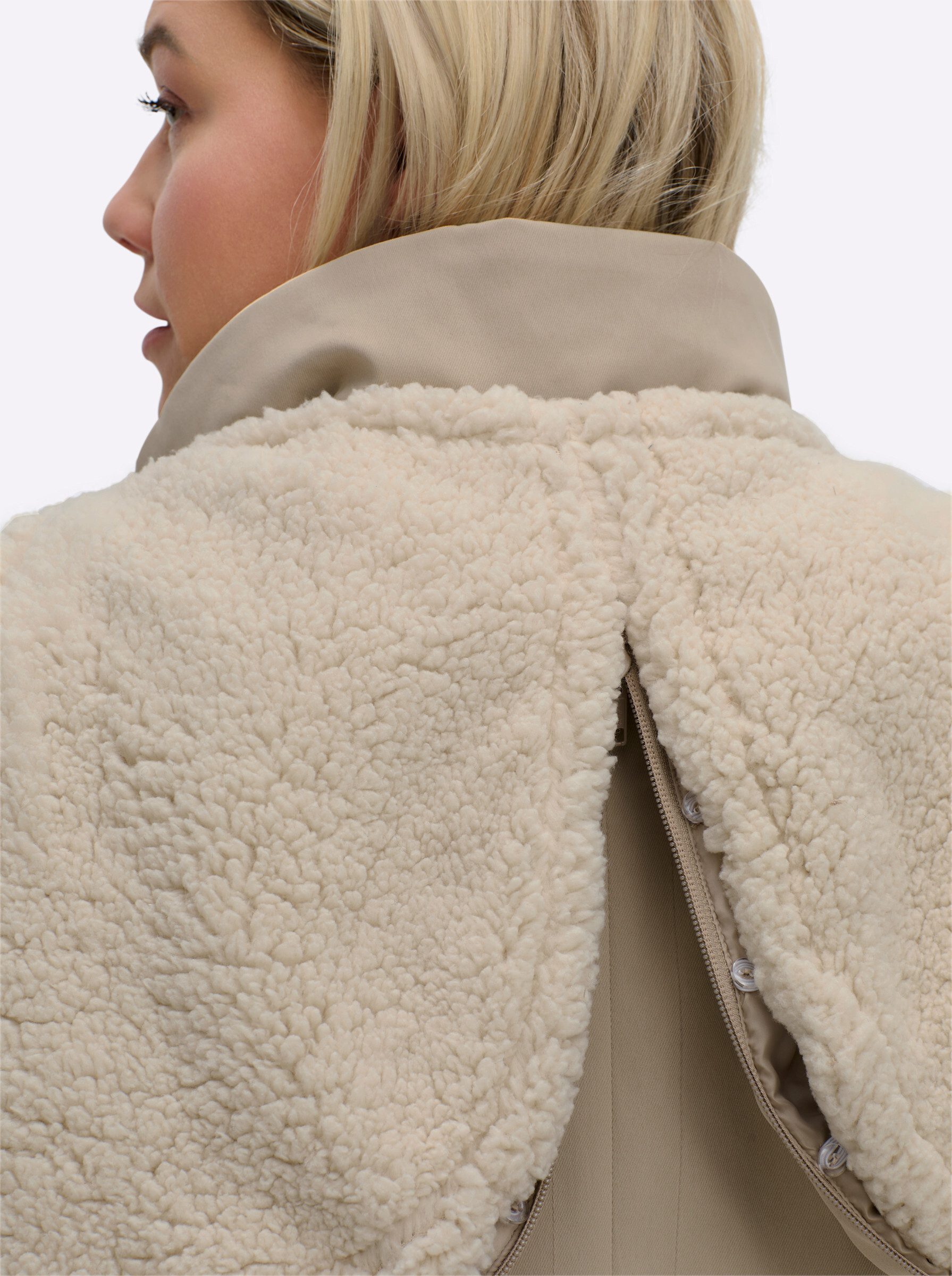 Sheego Allwetterjacke Parka .