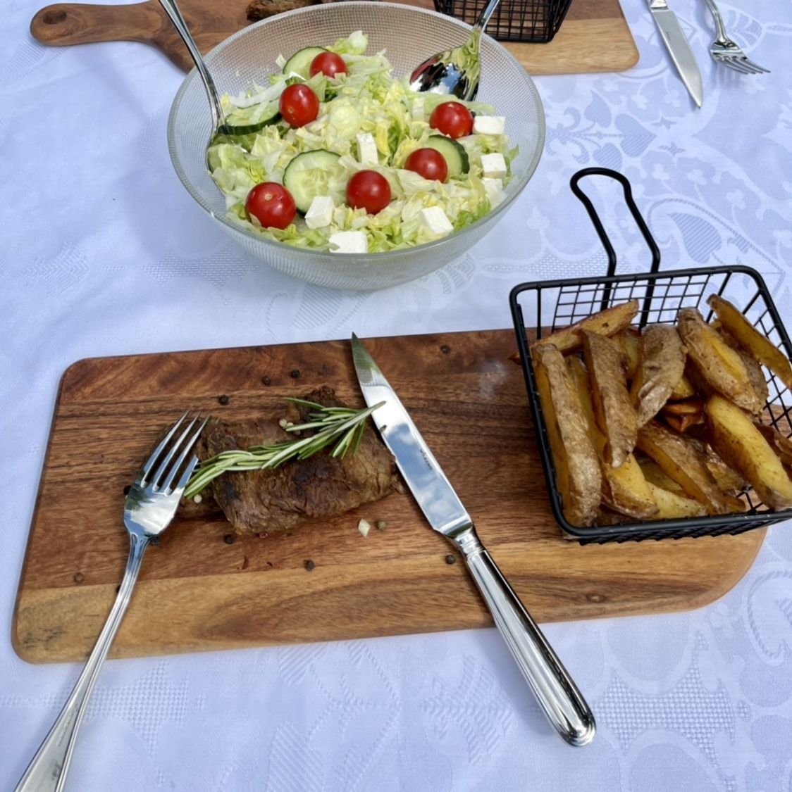 Besteck-Set Wilkens 12-tlg. Steakbesteck + 2-tlg. Salatbesteck Schwedisch Faden in 18/10 Edelstahl (14-tlg), Edelstahl