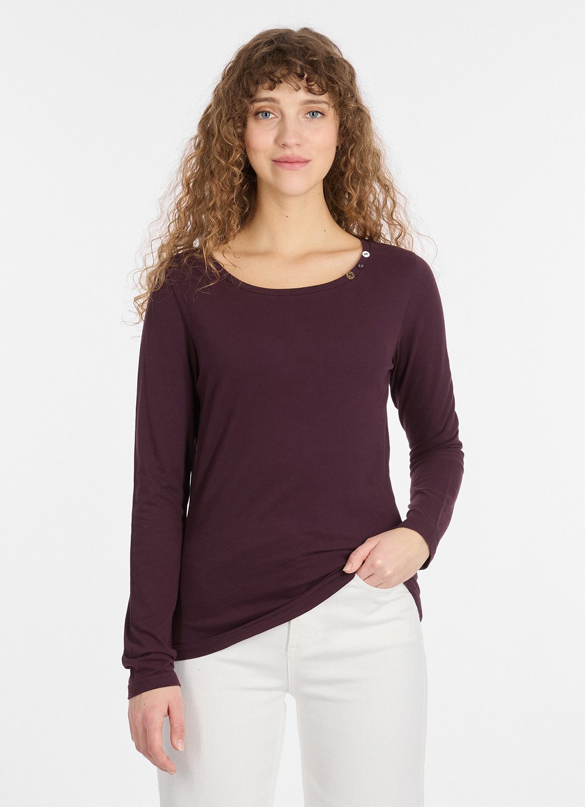 Ragwear Langarmshirt FLLORAH LONG GOTS mit süßen Zierknöpfen am Ausschnitt günstig online kaufen