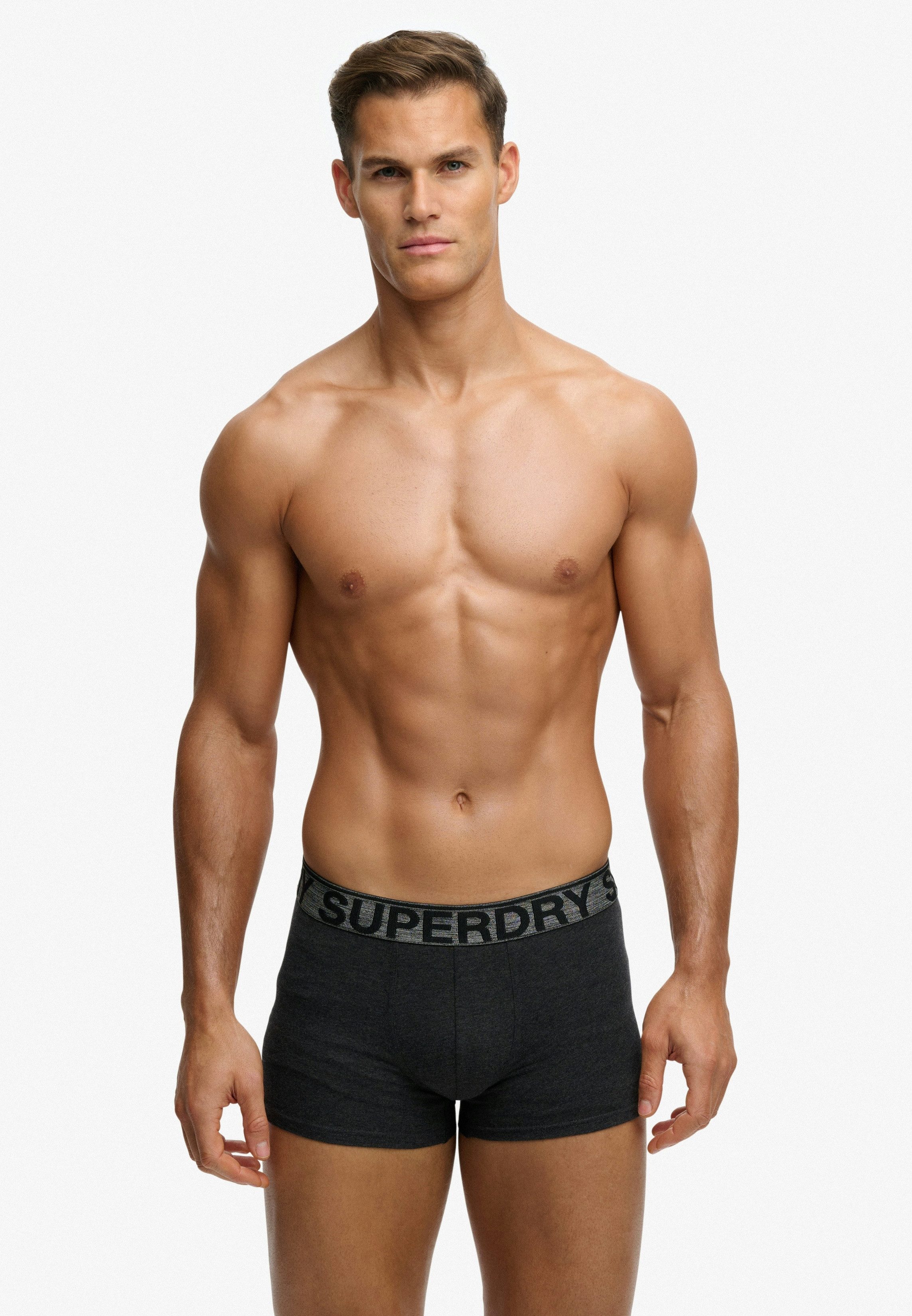 Superdry Boxershorts TRUNK TRIPLE PACK (Packung, 3-St) aus Baumwollmischung, körpernahe Passform