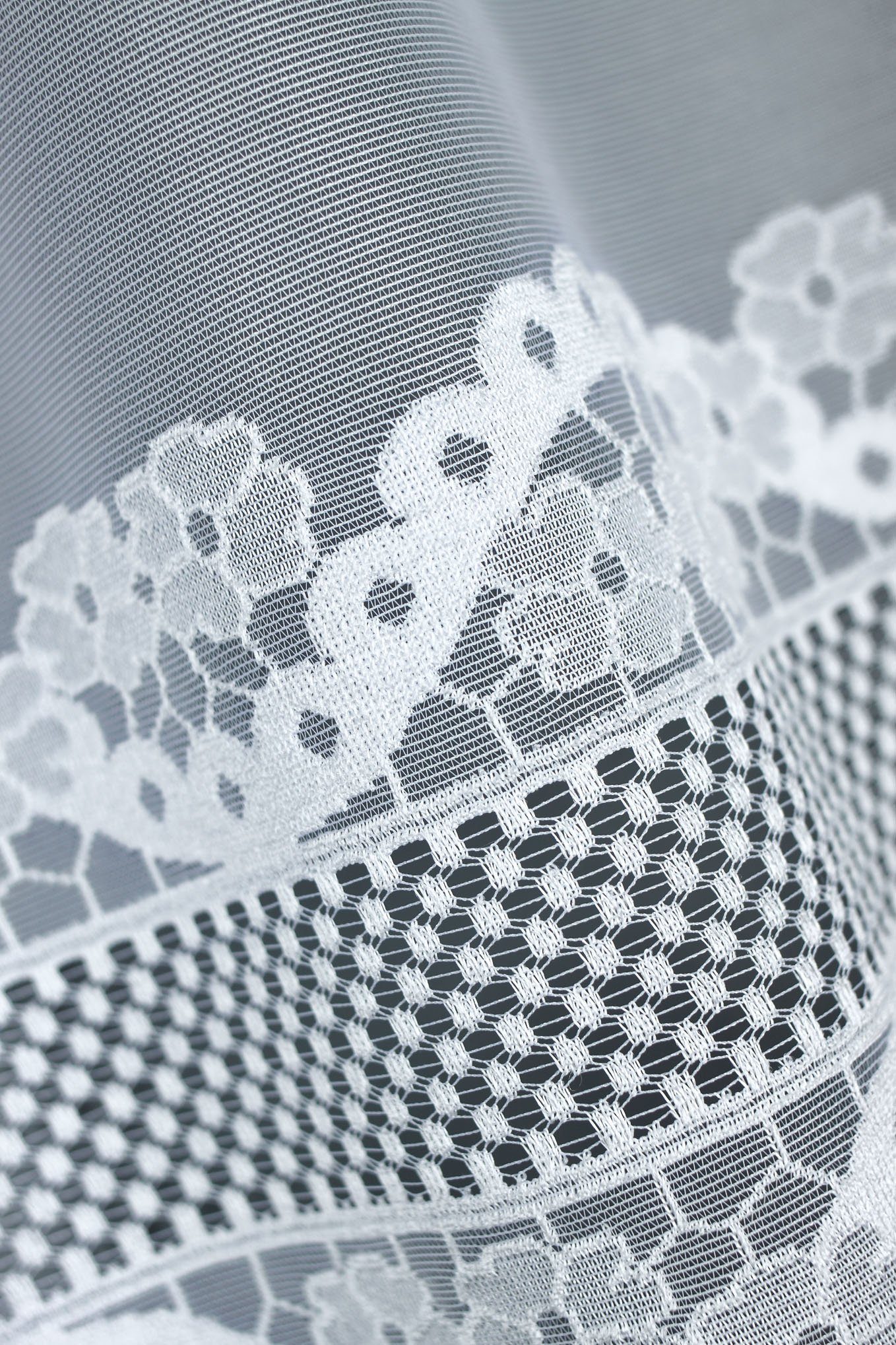 QBTEXTIL Scheibengardine Blümchen, 34514, halbtransparent, Jacquard-Stoff, günstig online kaufen