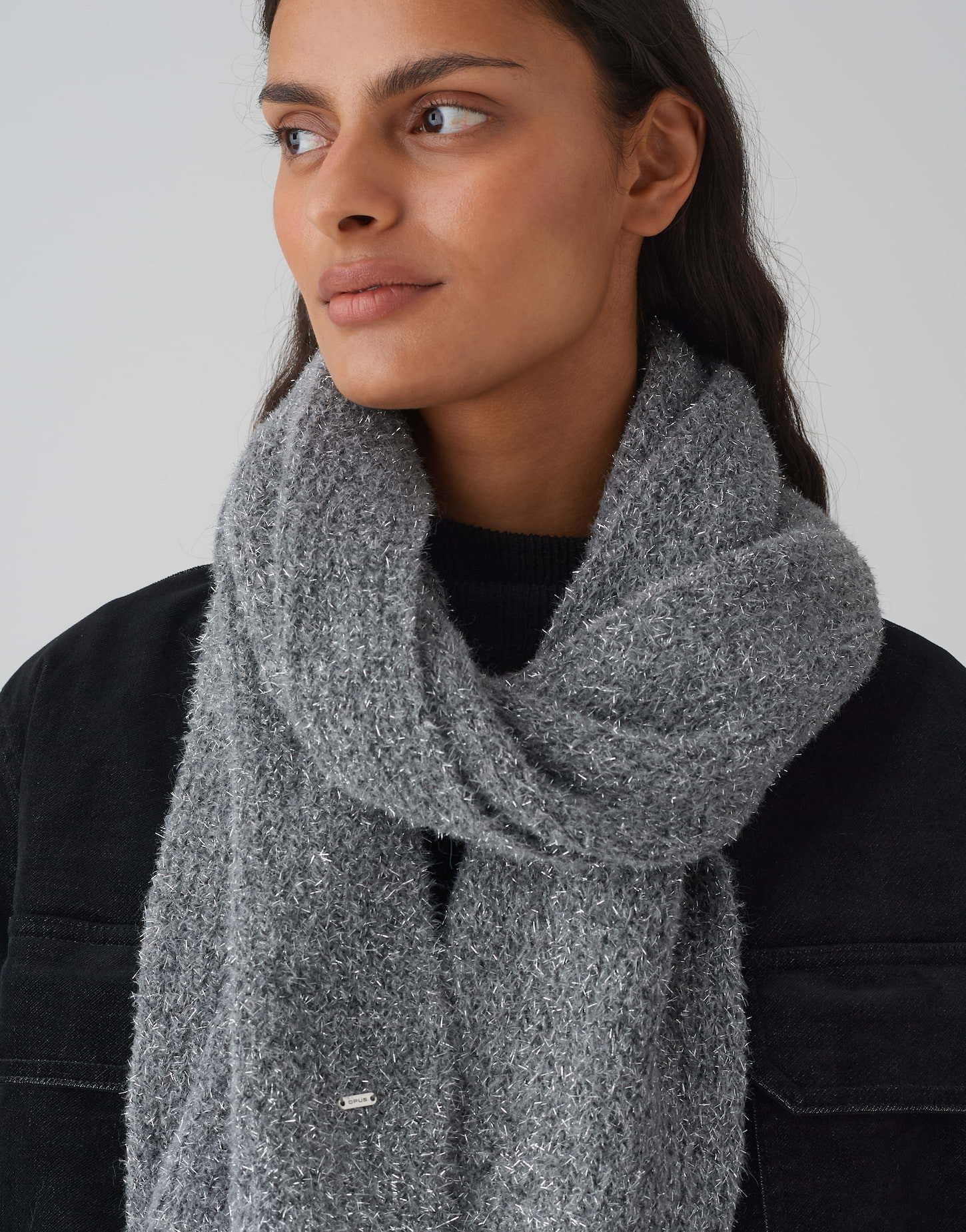 OPUS Strickschal Aglezi scarf