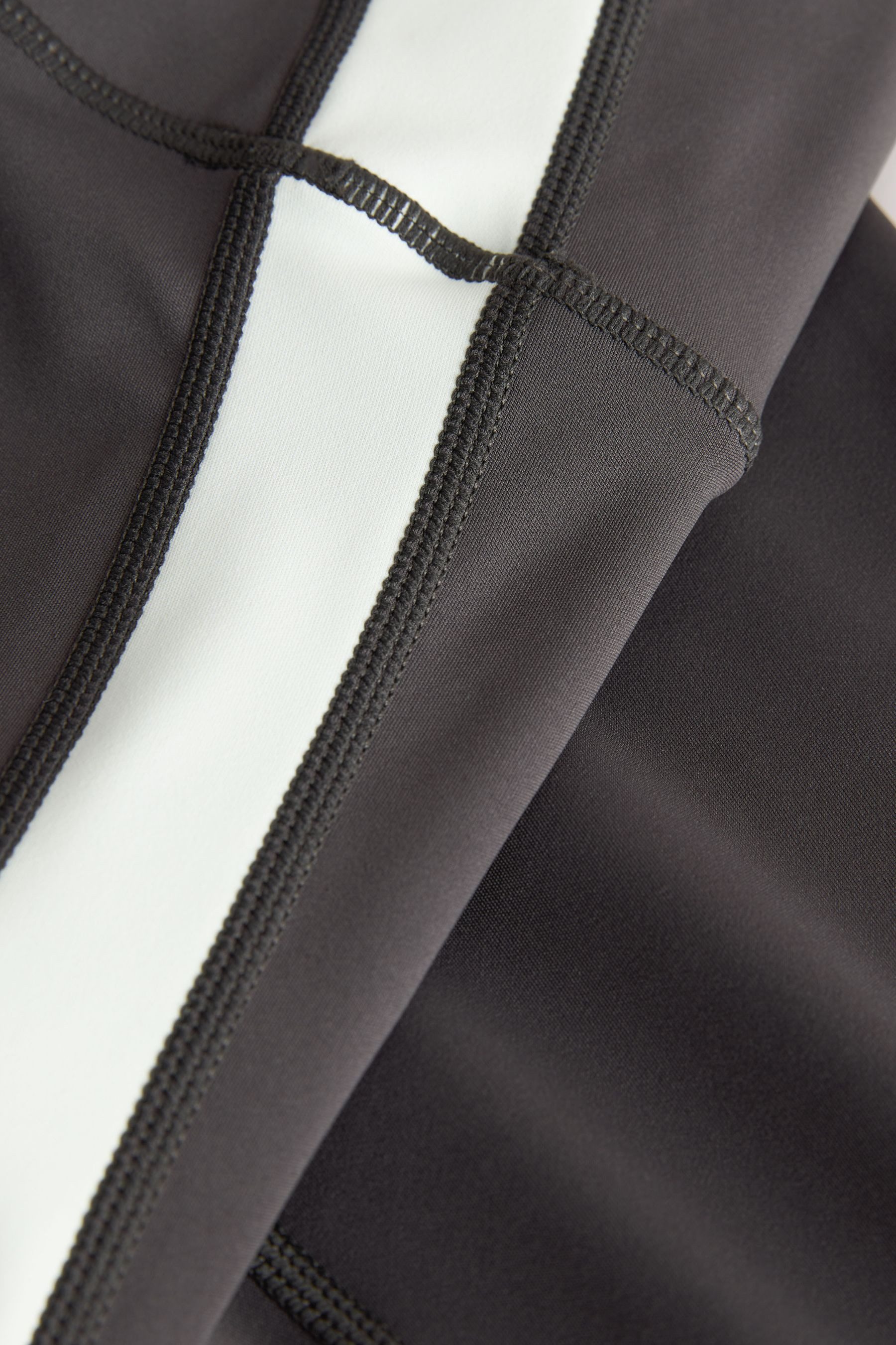 Next Funktionsleggings Active Power Sportleggings mit Farbblockdesign (1-tlg)