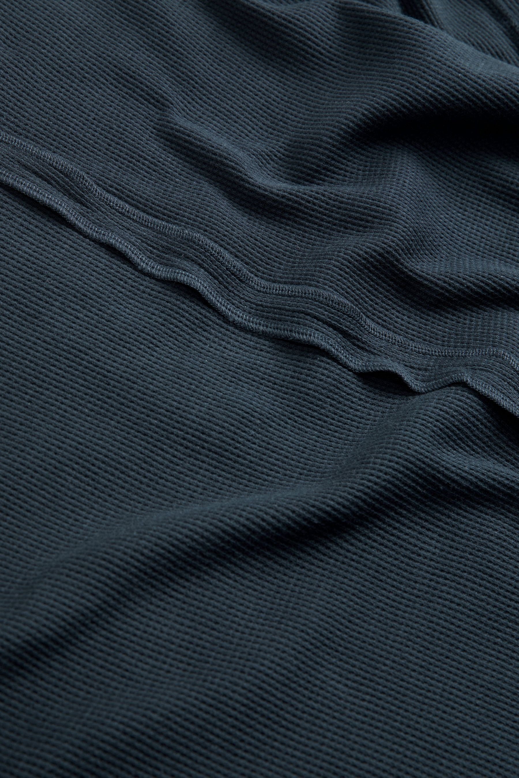 Next Langarmshirt Strukturiertes Langarm-Oberteil (1-tlg) Navy Saumdetail Blue mit