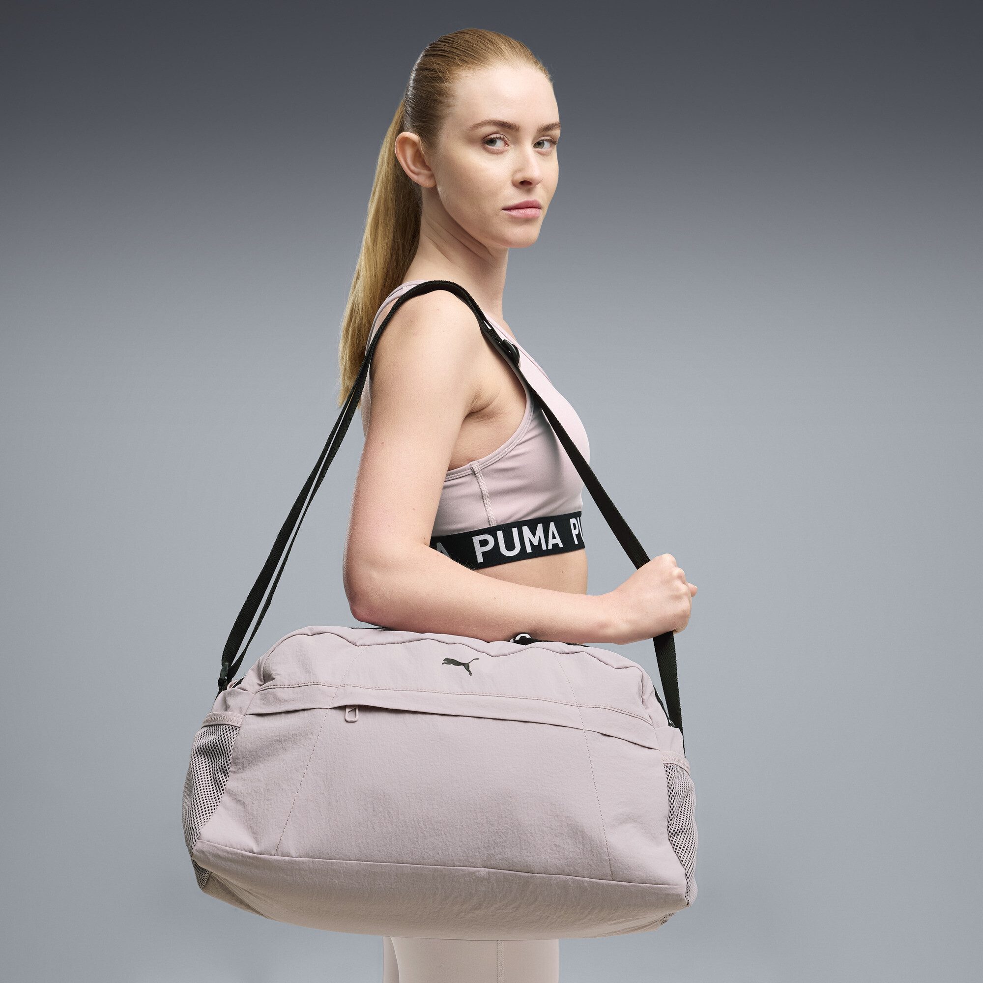 PUMA Sporttasche Active Training Essentials 20 l Kleine Sporttasche Damen