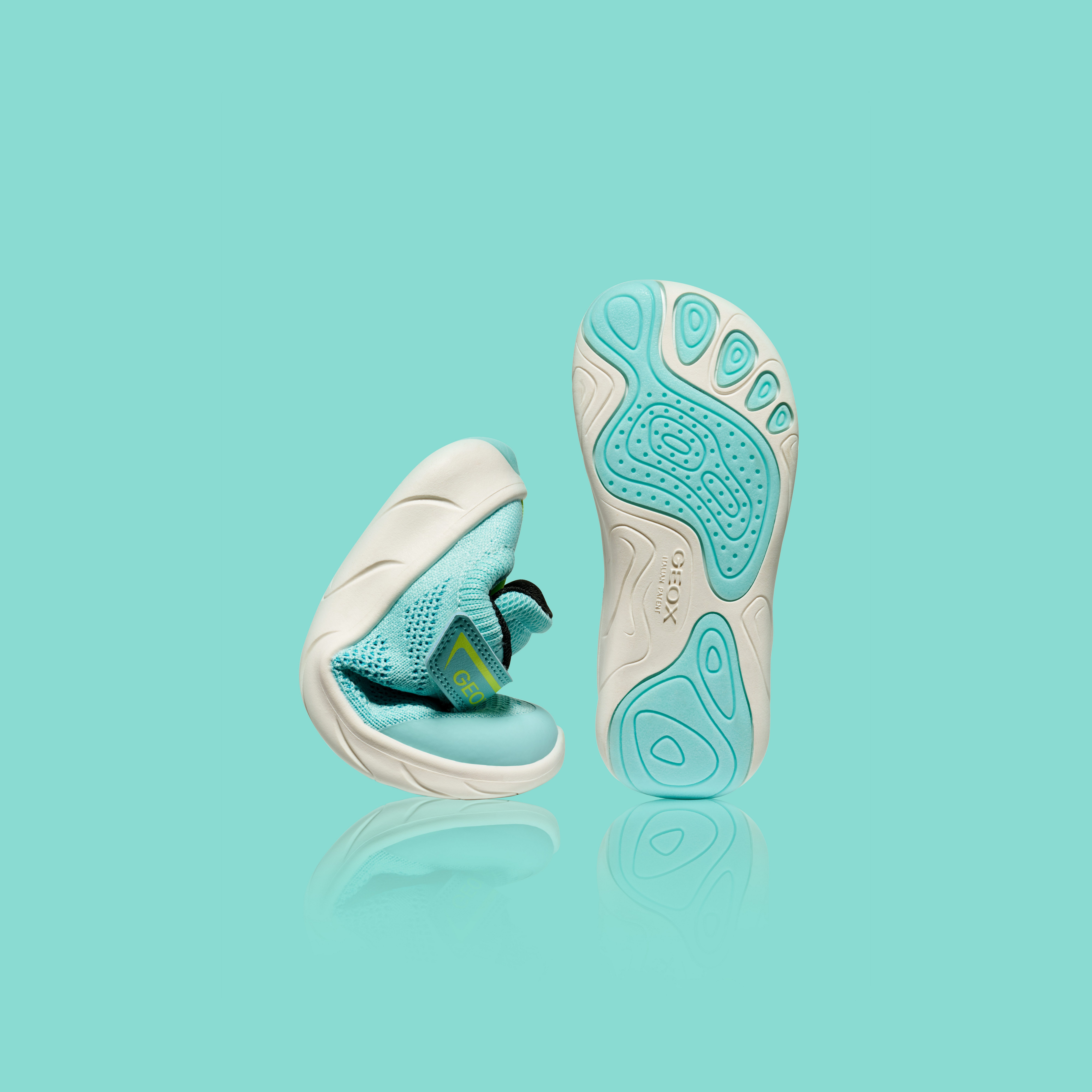 Geox J FOOT-RUN GIRL Barfußschuh Halbschuh mit Klettverschluss, Größenschablone zum Download