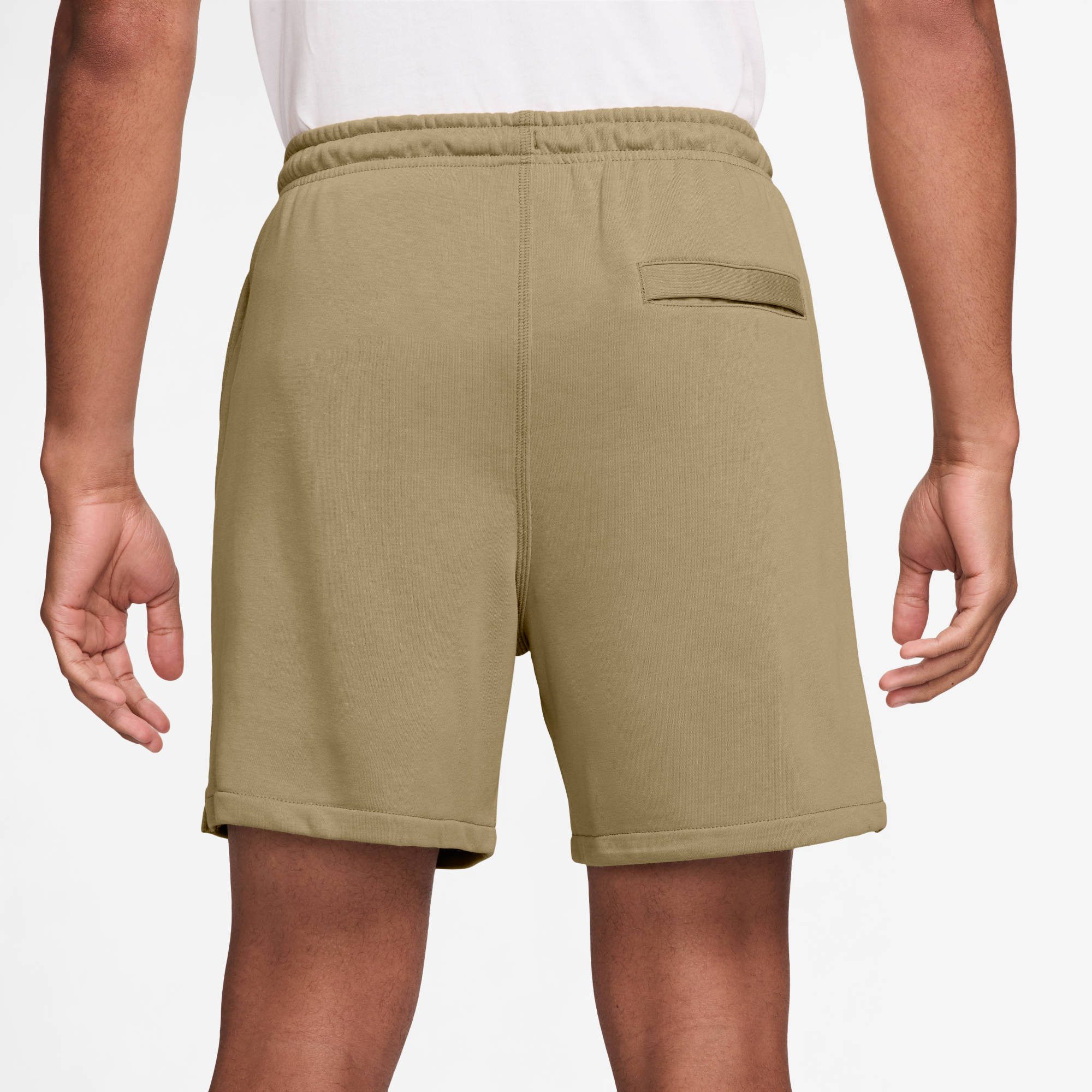 Nike Sportswear Shorts Nike Club Men's French Terry Flow Shorts mit Eingrifftaschen und Gesäßtasche, aus Baumwollmischung
