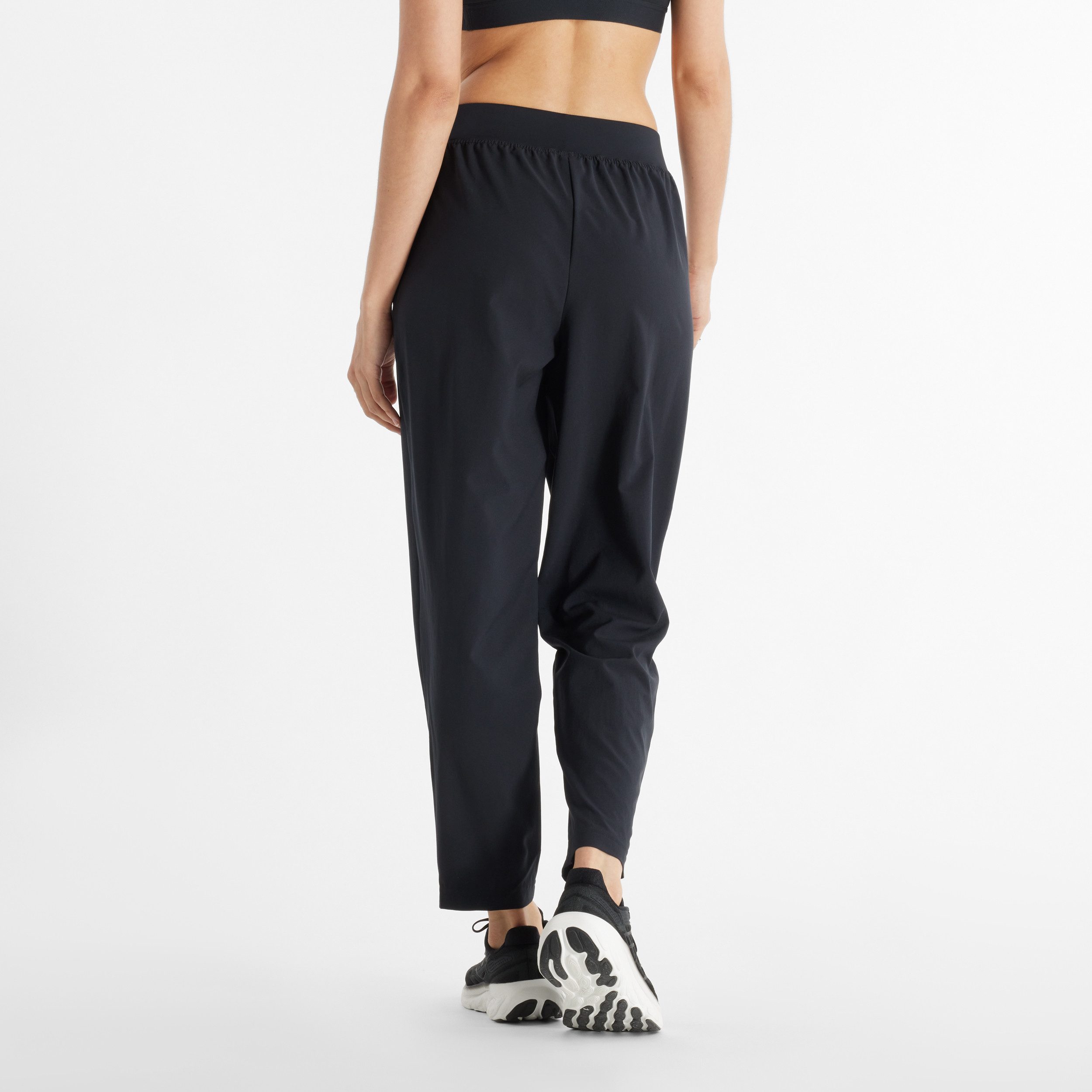 New Balance Trainingshose Sport Essentials Performance Woven Pant für Laufe günstig online kaufen
