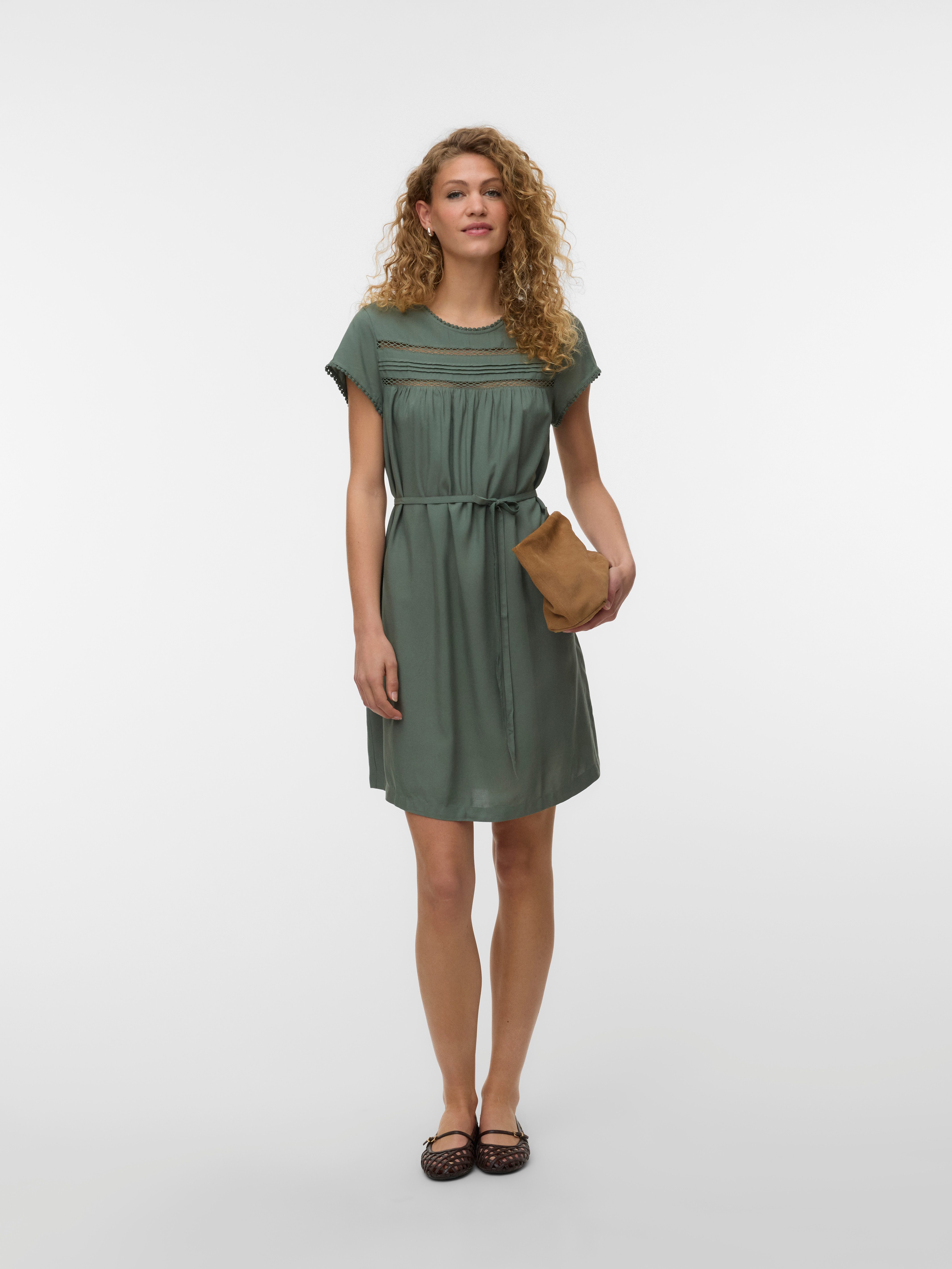 Vero Moda Minikleid VMDEBBIE PLEAT SL SHORT DRESS WVN Viskose, Bindegürtel