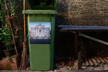 MuchoWow Wandsticker Gesamtansicht des Trevi-Brunnens (1 St), Mülleimer-aufkleber, Mülltonne, Sticker, Container, Abfalbehälter