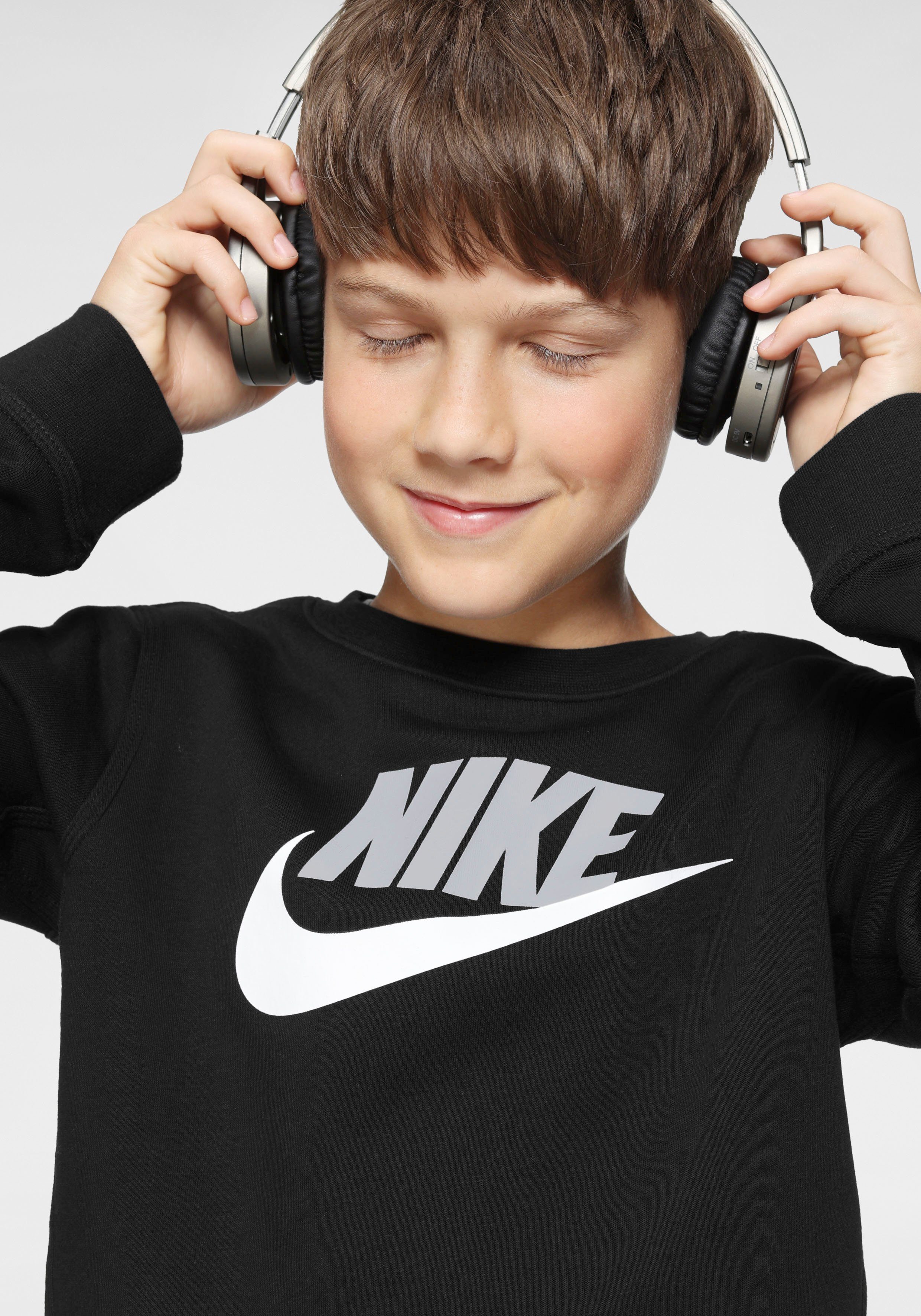 Kinder - Nike Sweatshirt CREW CLUB Sportswear für FUTURA NSW