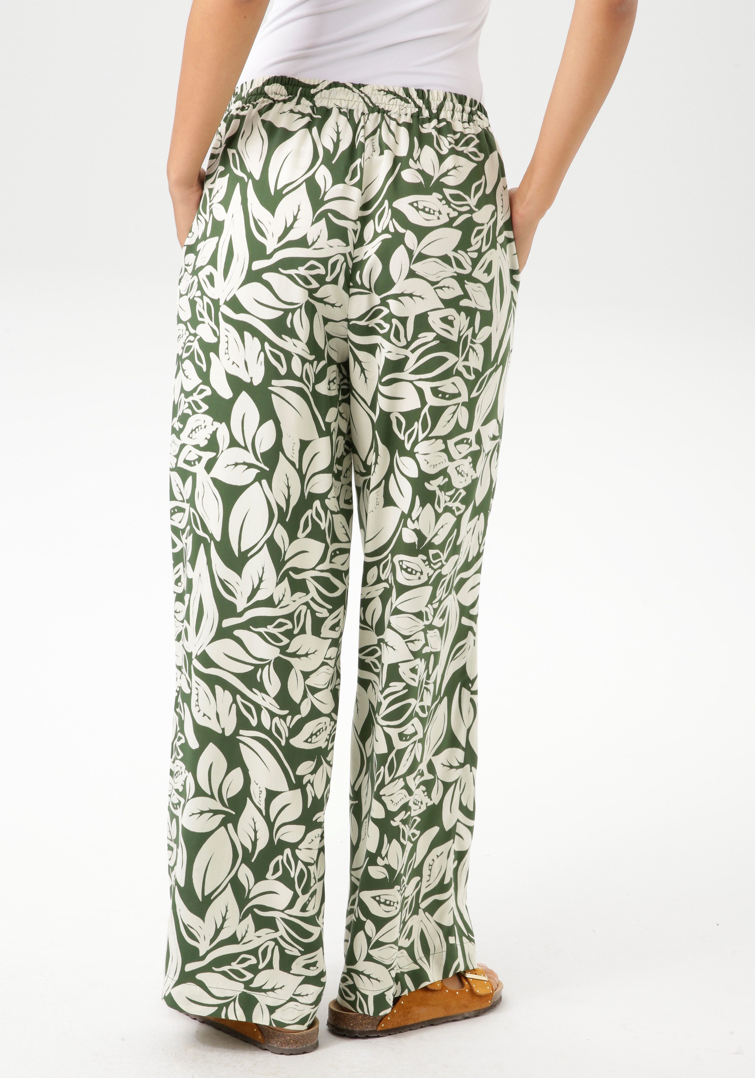 Aniston CASUAL Schlupfhose mit fantasievollen Blättern günstig online kaufen