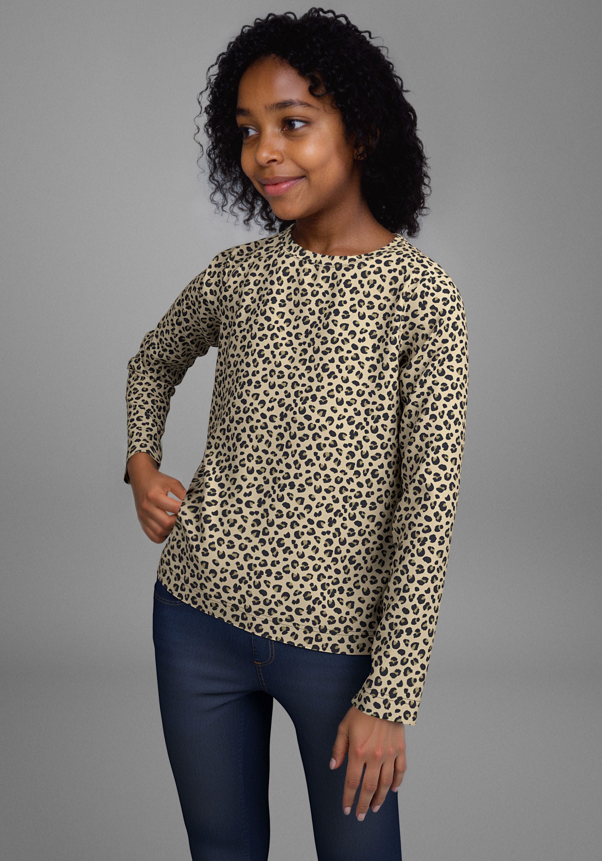 KIDSWORLD Langarmshirt Shirt in Leo-Optik Modischer Animal-Print