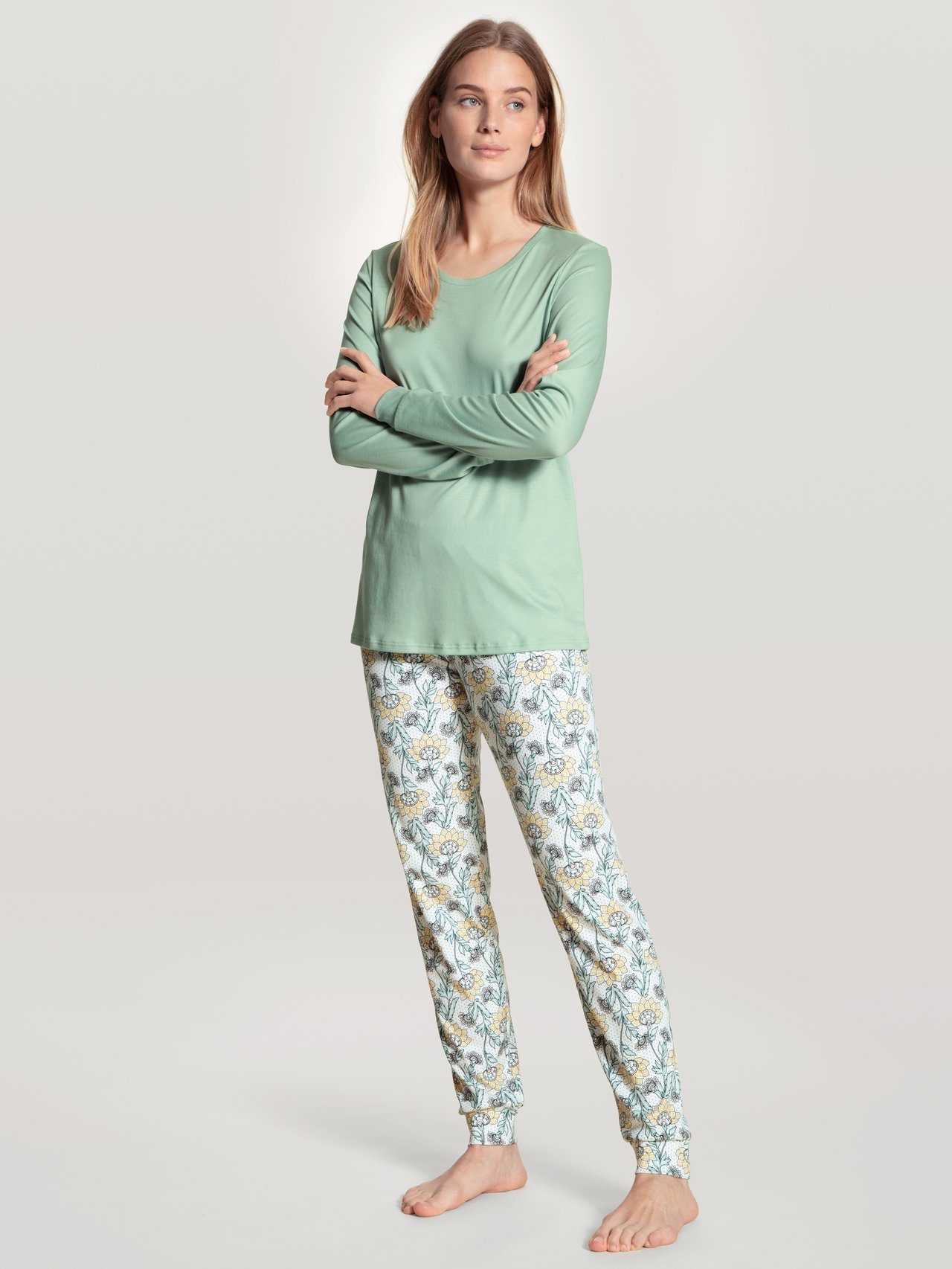 CALIDA Pyjama Calida Damenpyjama mit Bündchen grün 40835 (1 Stück) aus  reiner Baumwolle