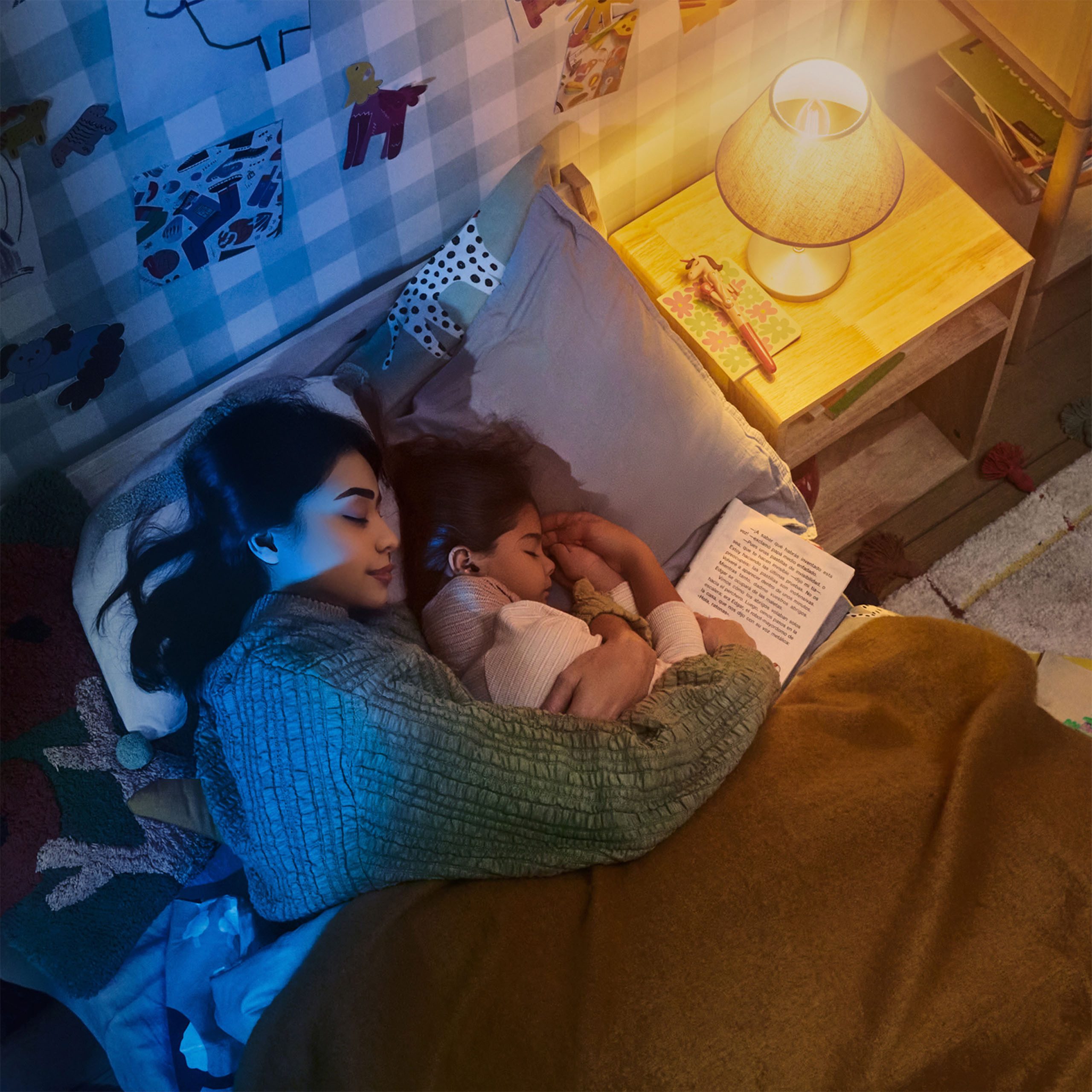 Philips LED Deckenleuchte Bliss 35W DC-Ventilator 28W, einziehbare Rotorblätter, Glitzeroptik, CCT - über Fernbedienung, Dimmer, Dimmfunktion, Ein-/Ausschalter, Farbsteuerung, Fernbedienung, Infrarot inkl., Memoryfunktion, Ventilatorfunktion, dimmbar über Fernbedienung, mehrere Helligkeitsstufen, LED fest integriert, warmweiß - kaltweiß, 2700-6500 Kelvin, dimmbar mit Fernbedienung, 4500 Lumen