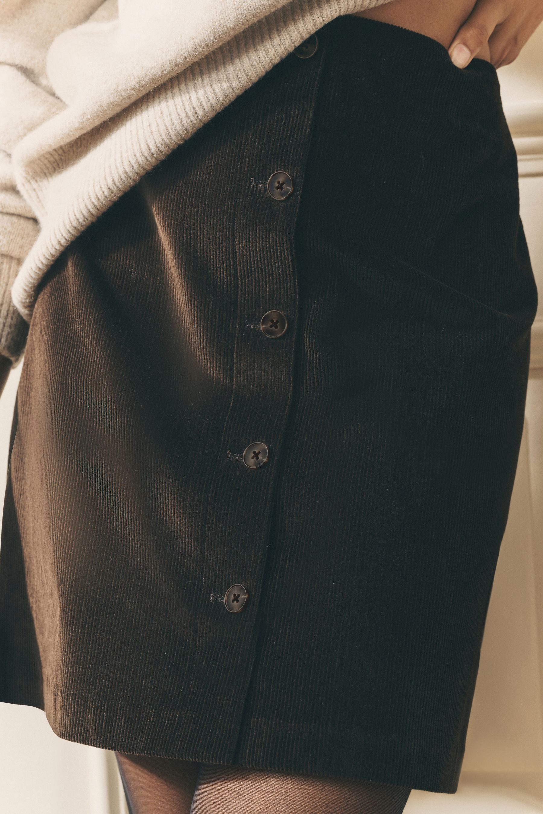 LAURA ASHLEY Minirock Laura Ashley Cord-Minirock mit Knopfleiste (1-tlg)