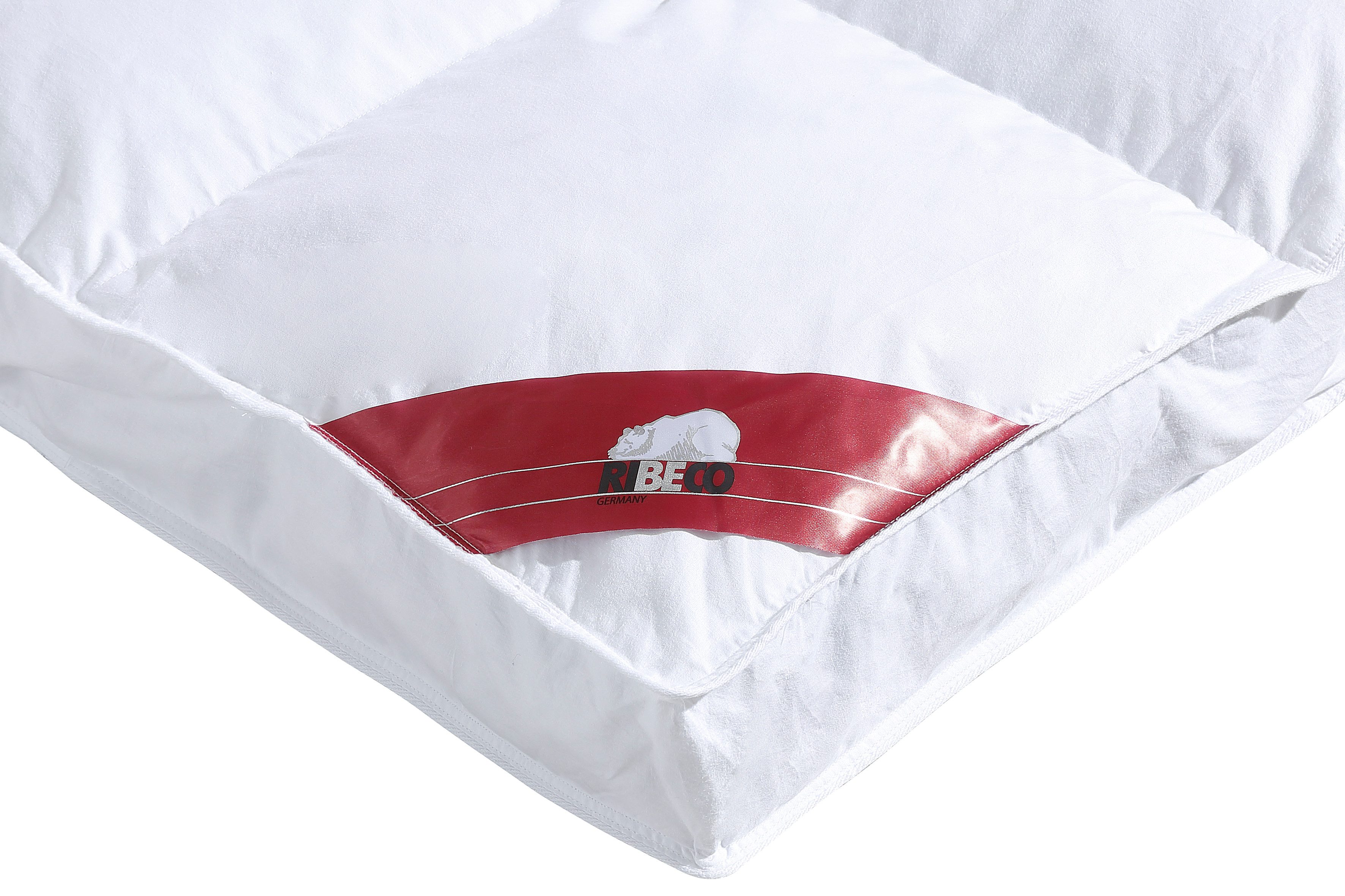 RIBECO Daunenbettdecke Bettdecke in 135x200 und 155x220cm Topseller, Füllung: 80% Daunen, 20% Federn, Bezug: 100% Baumwolle