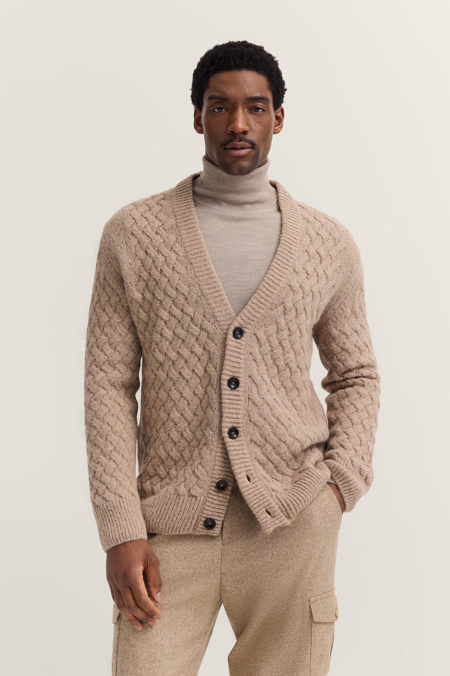 bugatti Cardigan Regular Fit mit V-Ausschnitt & Flechtoptik