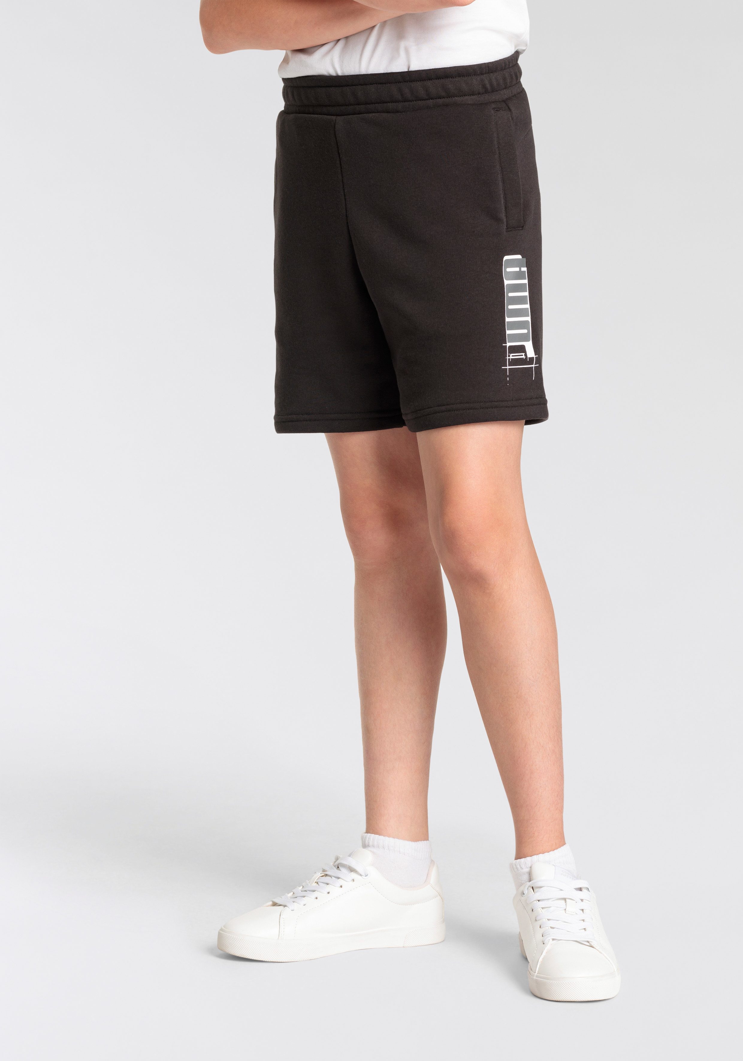 PUMA Shorts ESS+ LOGO LAB SHORTS TR B für Jugendliche, aus Baumwollmischung, mit Eingrifftaschen