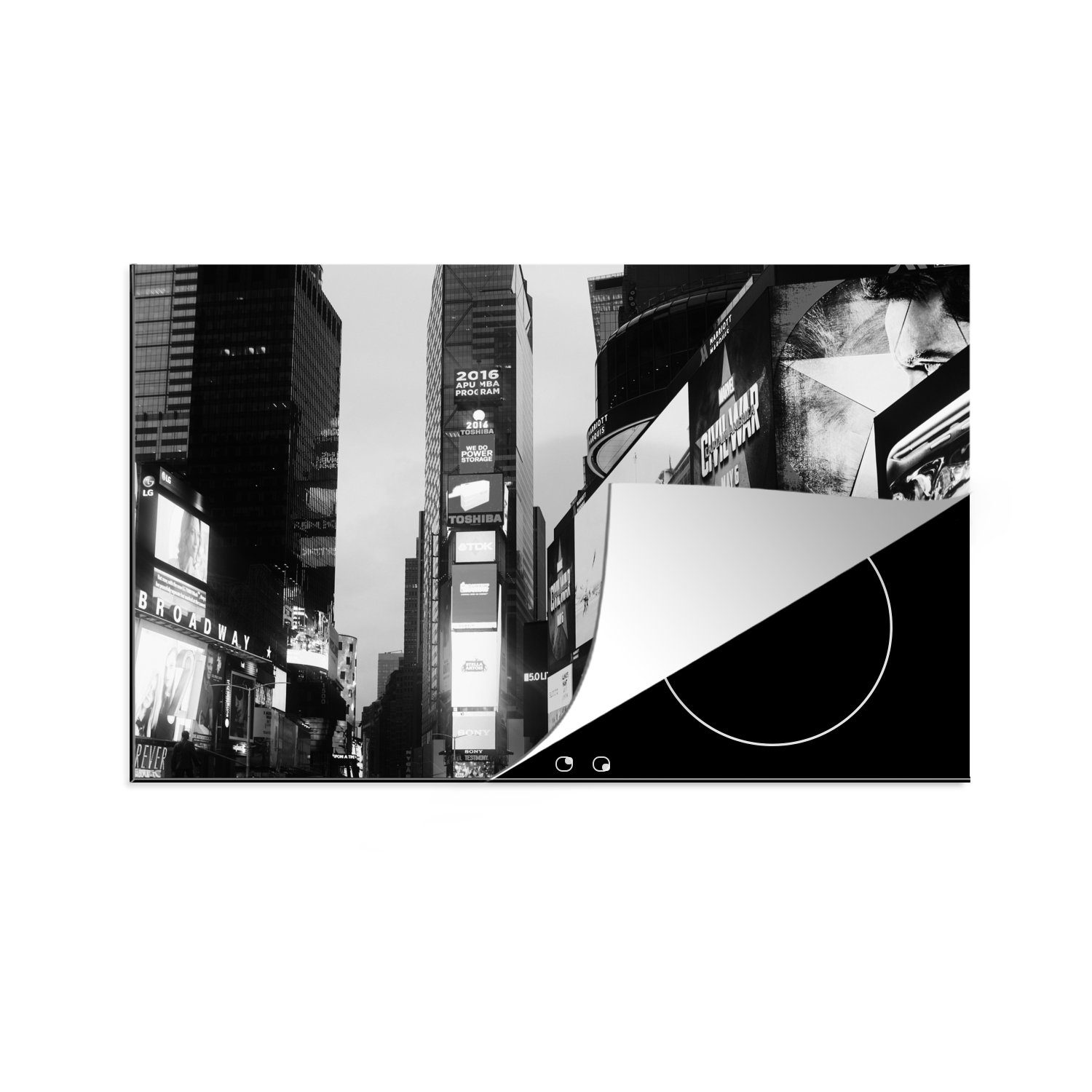 MuchoWow Herdblende-/Abdeckplatte Plakatwände am Times Square in schwarz-weiß, Vinyl, (1 tlg), 81x52 cm, Induktionskochfeld Schutz für die küche, Ceranfeldabdeckung