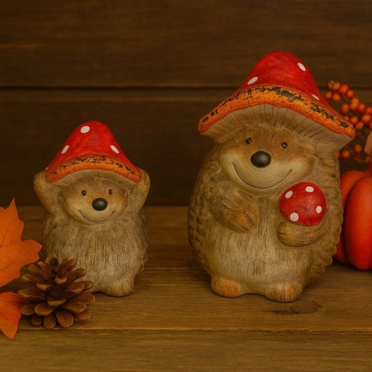 Online-Fuchs Dekofigur 2 süße Igel mit Fliegenpilz Hut aus Keramik - Herbst günstig online kaufen