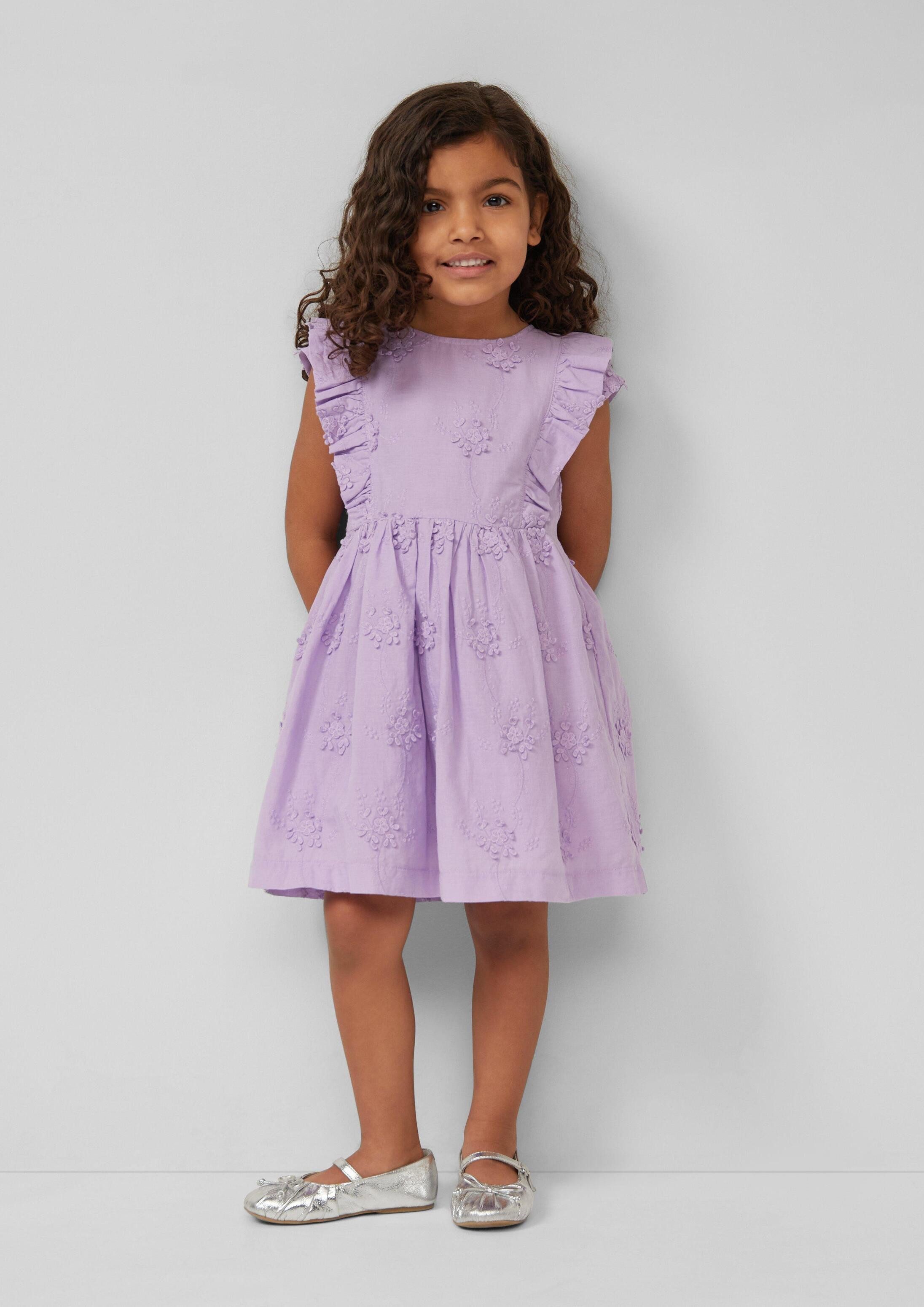 s.Oliver Minikleid Kleid Kurzes Kleid mit Flügelärmeln und floraler Stickerei
