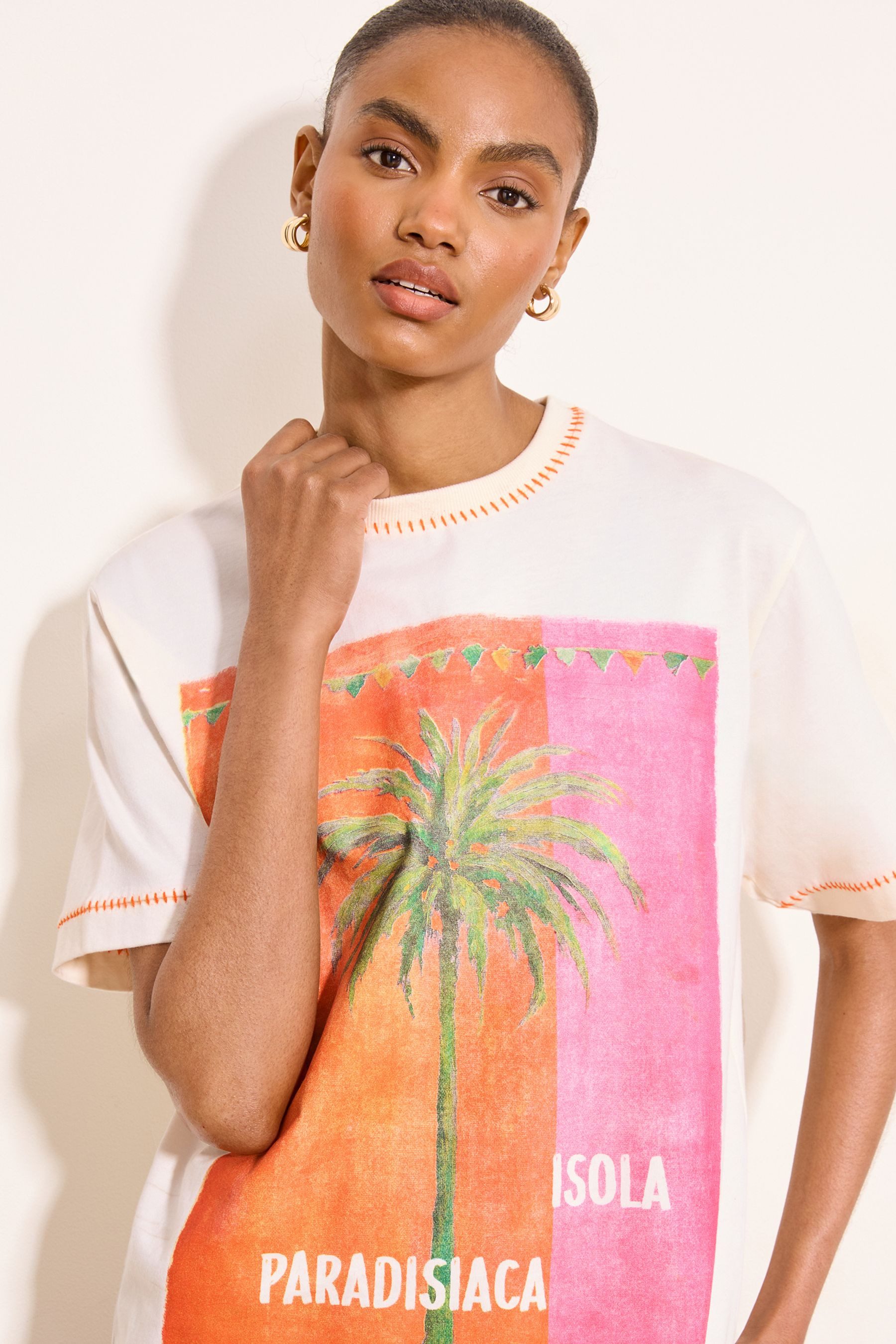 LIPSY T-Shirt Lipsy Oversized Fit T-Shirt, Regular (1-tlg) – Bild 3 von 4