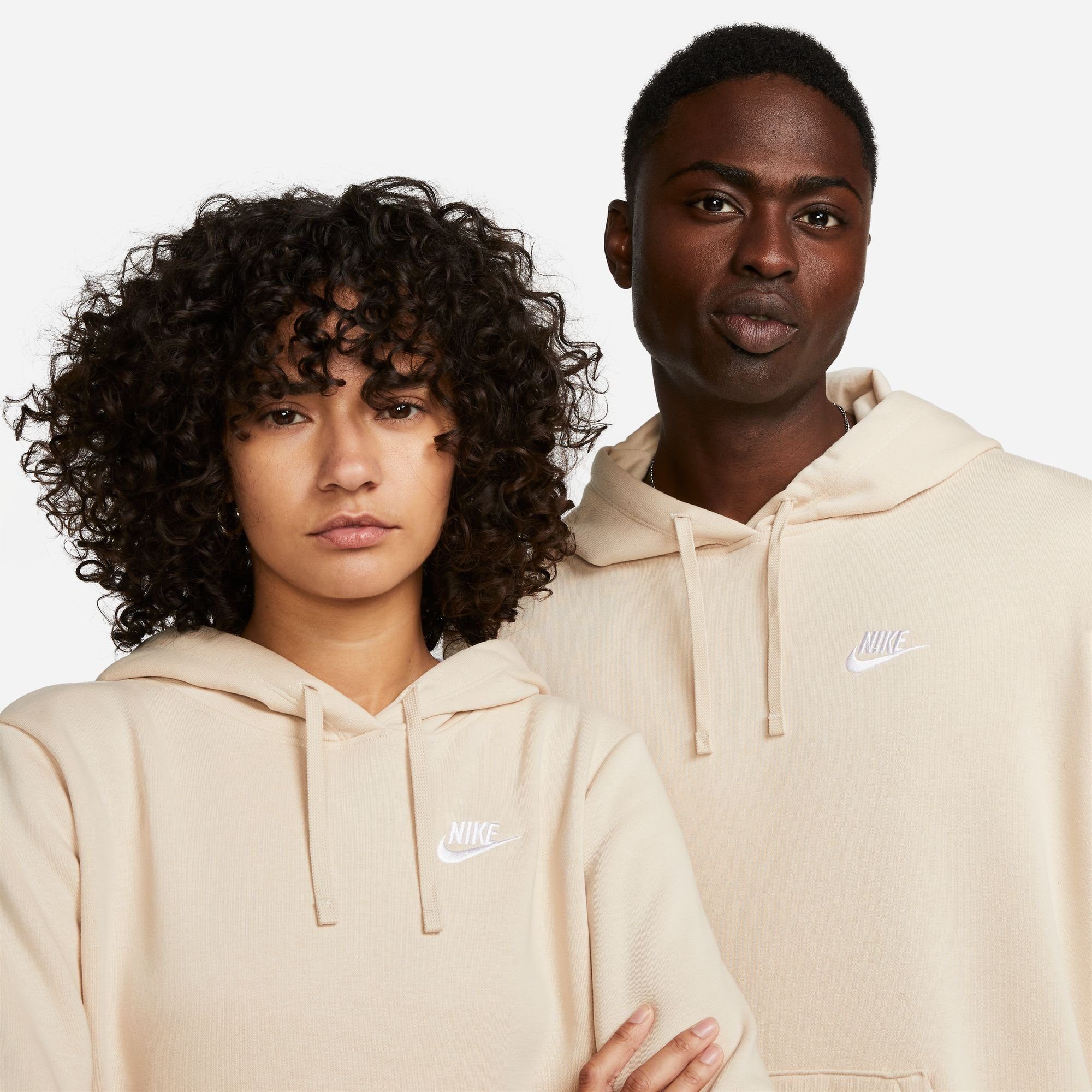 Sportswear FLEECE PULLOVER Nike HOODIE WOMEN'S CLUB SANDDRIFT/WHITE Kapuzensweatshirt