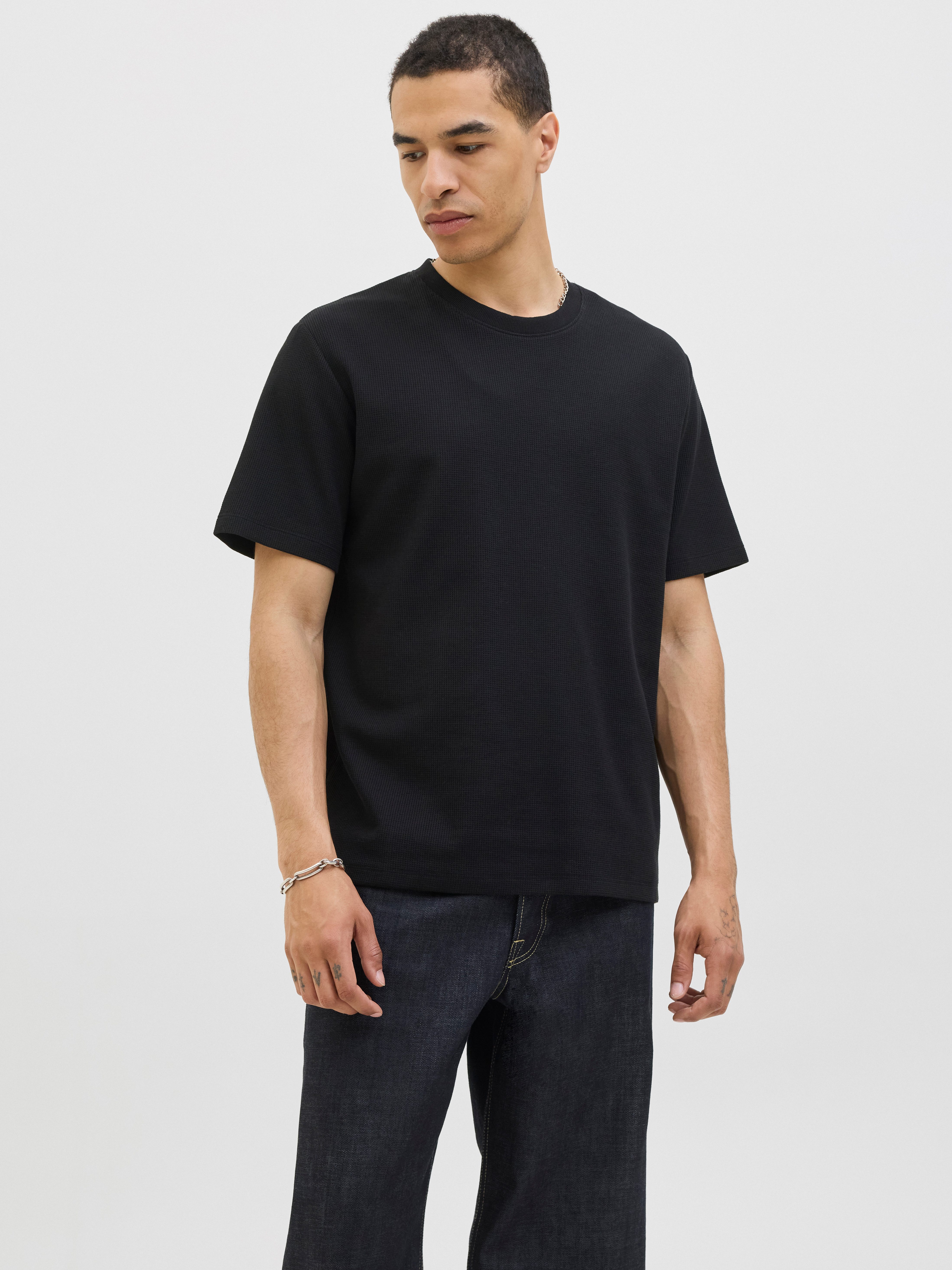 Jack & Jones T-Shirt JJEAUSTIN TEE SS NOOS mit Markenlabel günstig online kaufen