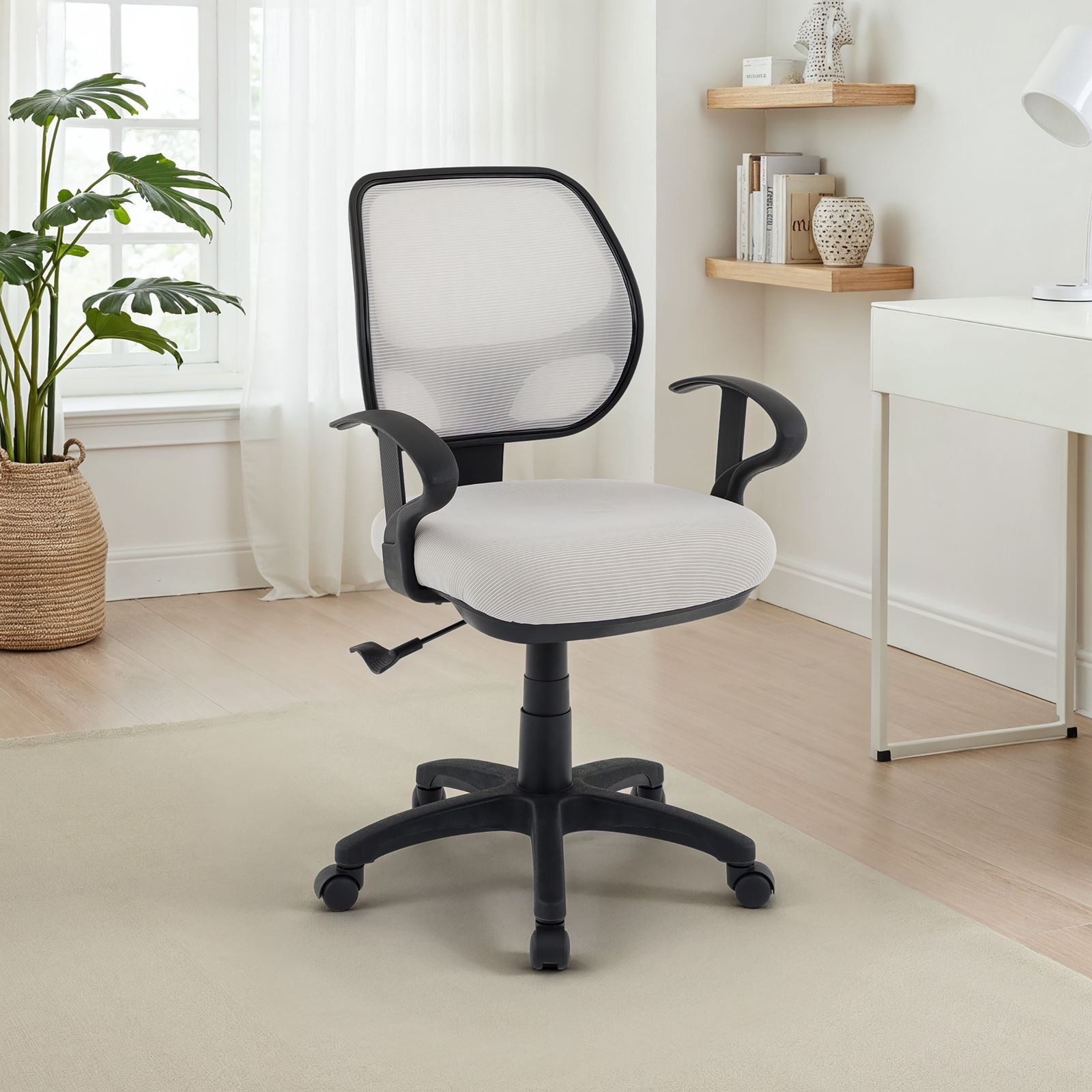 IDIMEX Drehstuhl COOL-1, Bürostuhl Kinder höhenverstellbar mit Wippfunktion Netzbezug Hellgrau