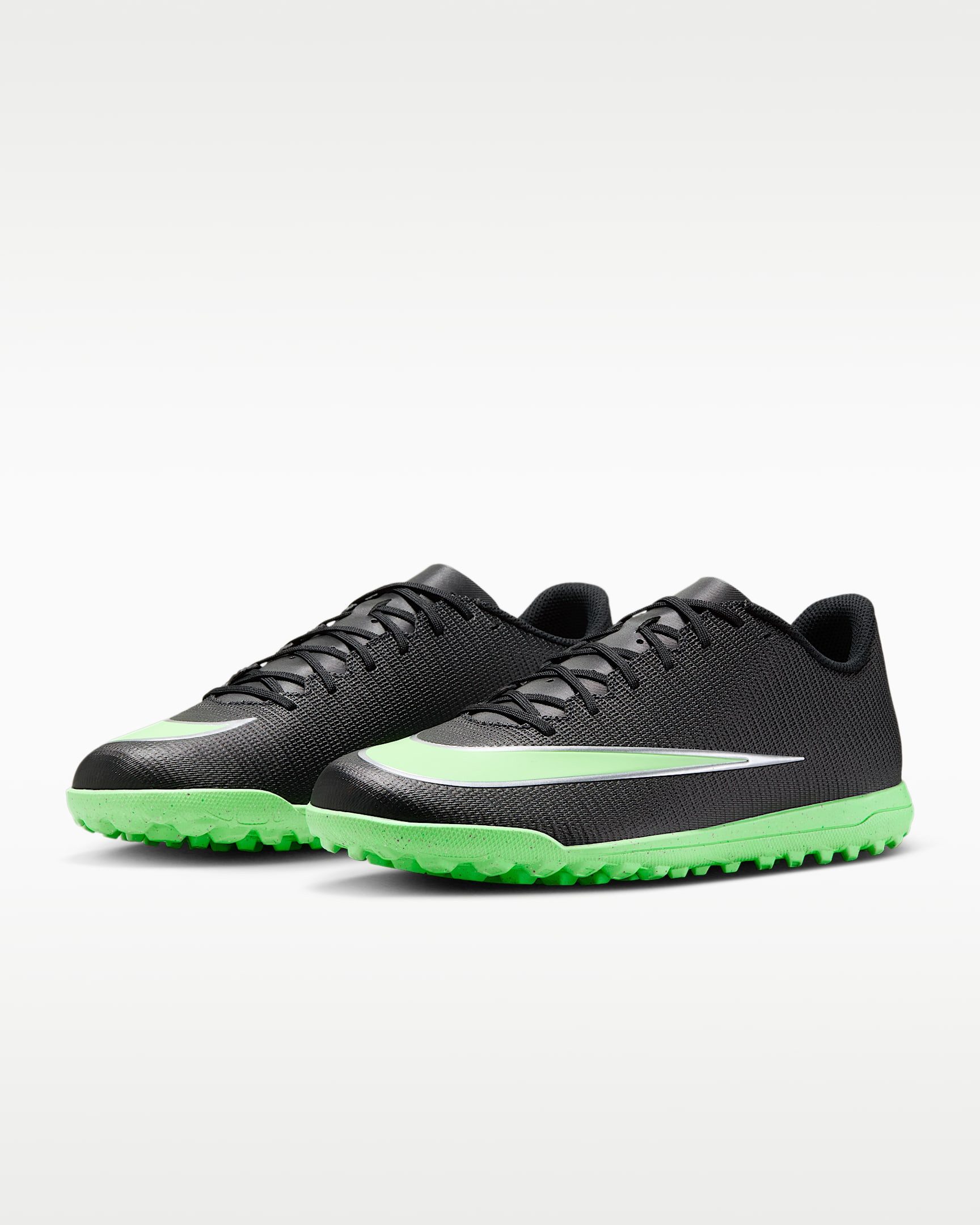 Nike Mercurial Vapor 17 Club TF Fußballschuh für harte Untergründe wie Asche und Kunstrasen