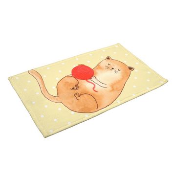 Mr. & Mrs. Panda Handtuch Katze Wolle - Gelb Pastell - Geschenk, Spiel, Katzenfan, Wollknäuel, (1-St), Kreative Sprüche