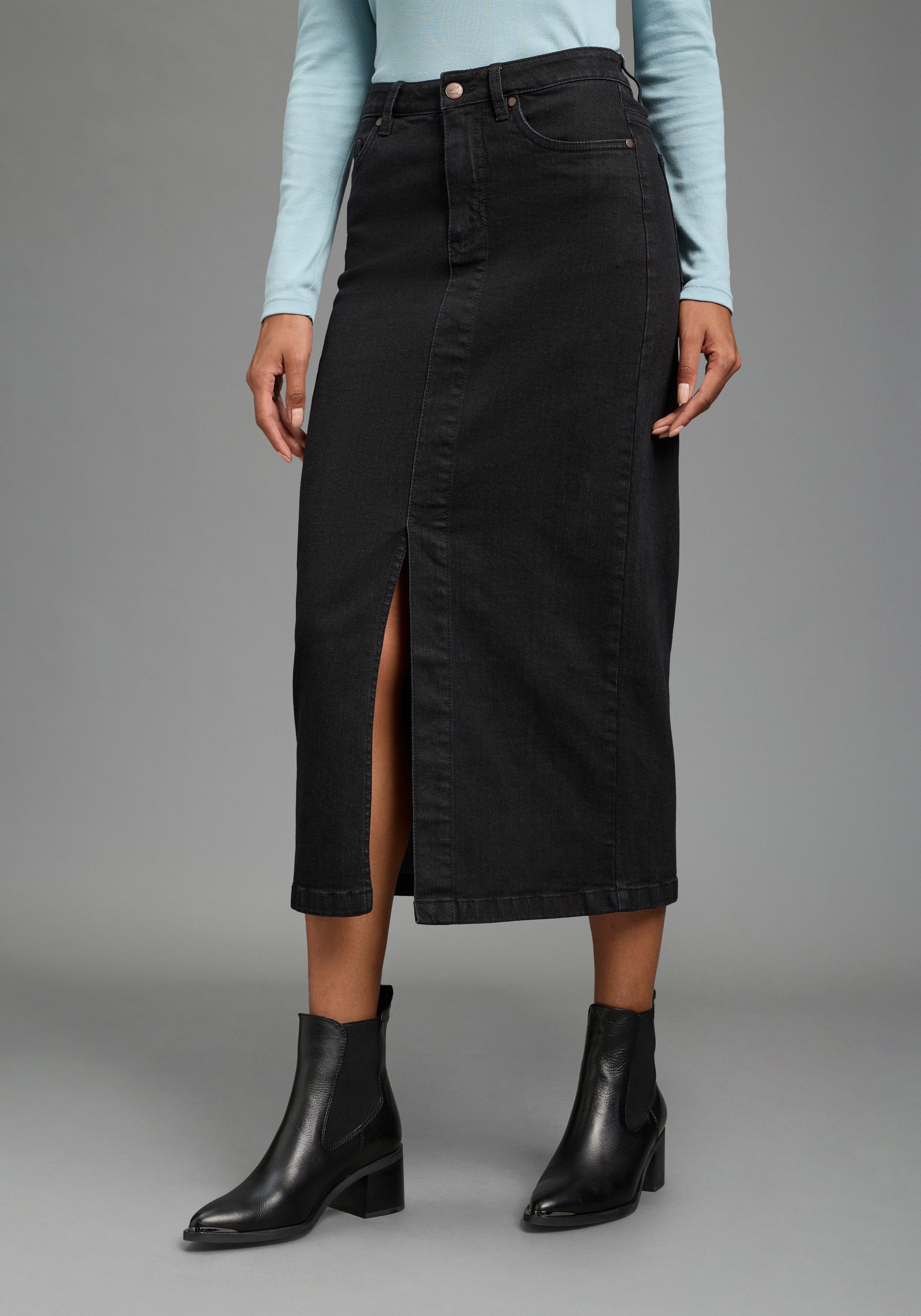 Arizona Jeansrock lang wadenlang, mit Schlitz, figurbetonte Passform, aus elastischem Denim. € 39,99, (€ 39,99 pro 1 Stk).
