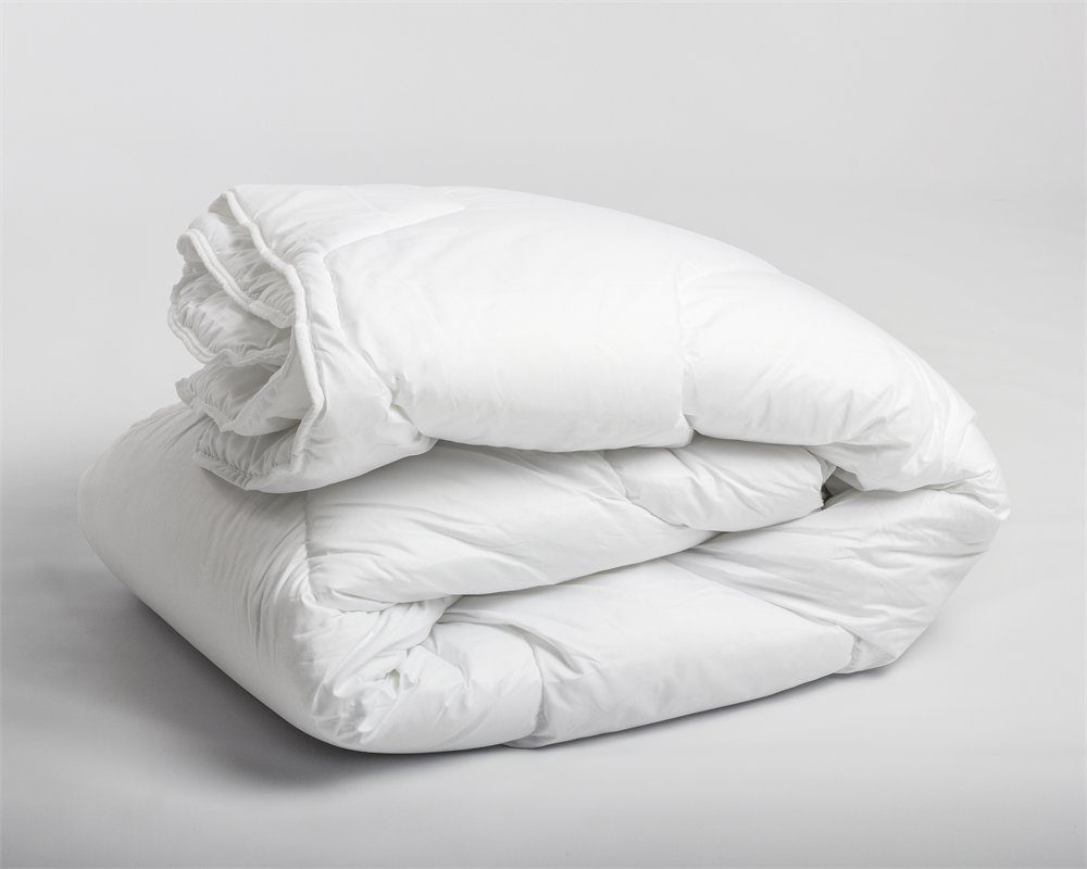 Sitheim-Europe Kunstfaserbettdecke MICRO TOUCH 4-JAHRESZEITEN- Duo-Steppbettdecke Weiß, Füllung: 100% Polyester (Hohlfaserfüllung), optimale Temperatur- und Feuchtigkeitsregulierung, Anti allergisch