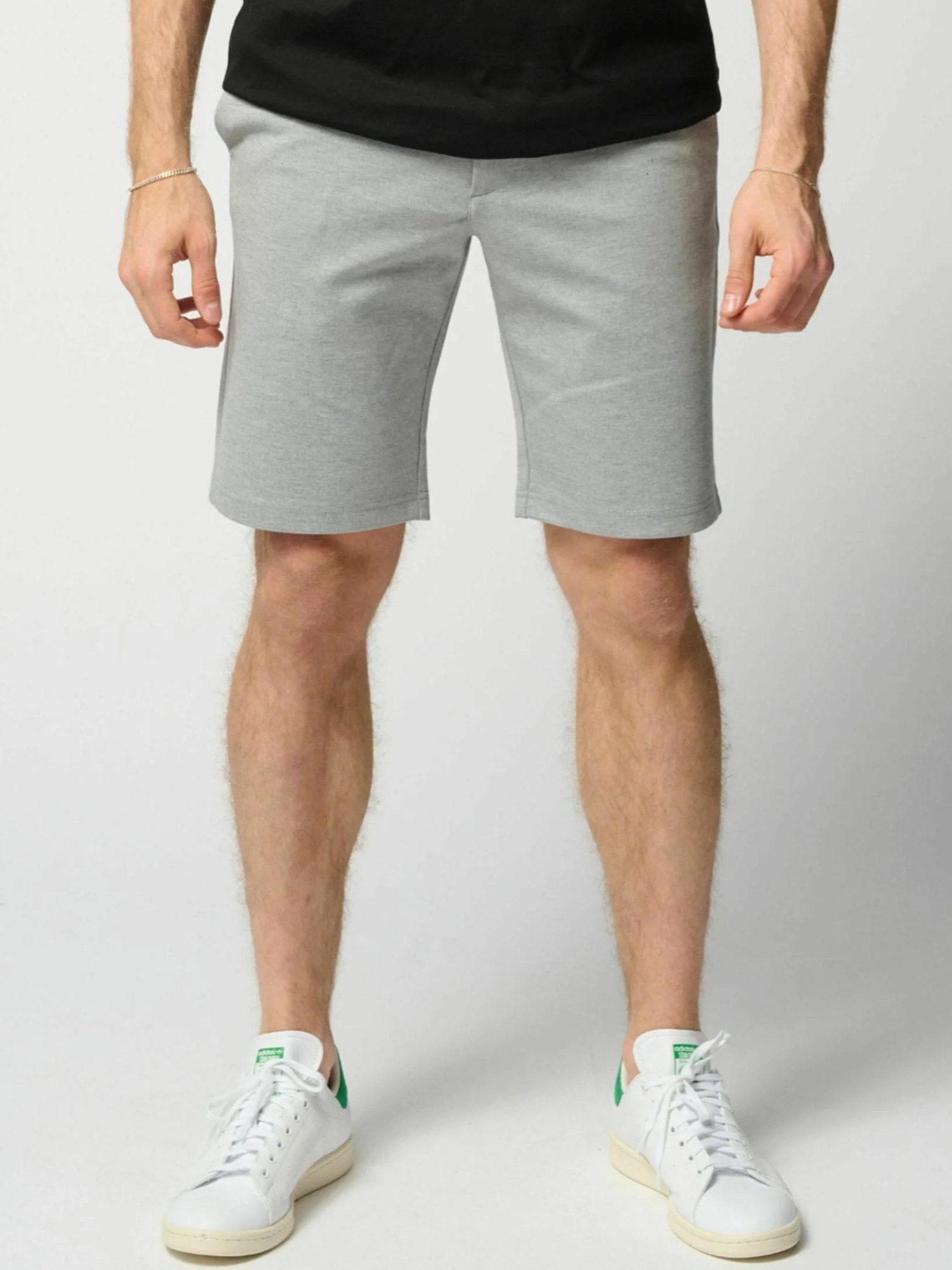TEESHOPPEN Shorts TEESHOPPEN Shorts Performance Shorts