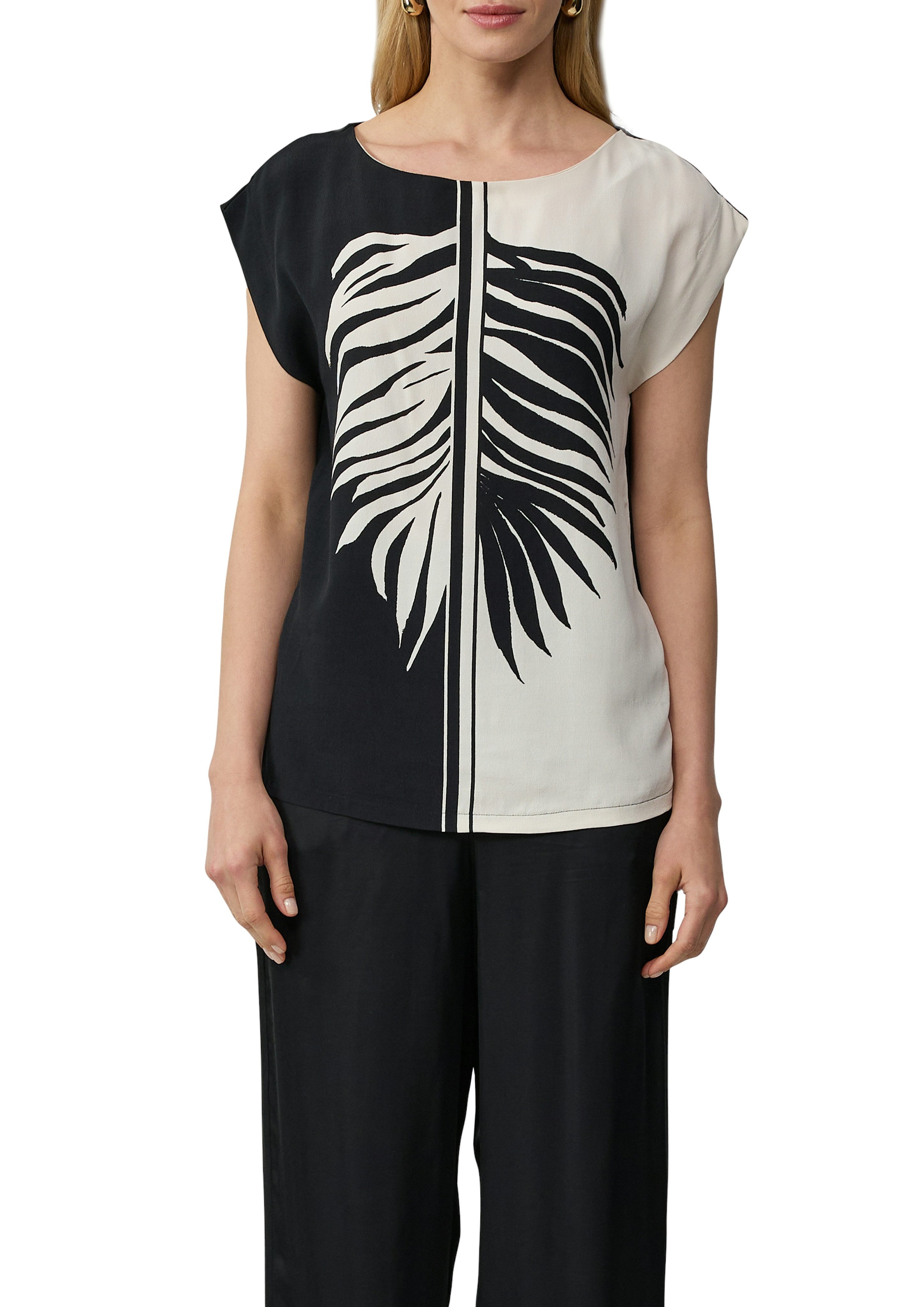 s.Oliver BLACK LABEL T-Shirt mit floralem günstig online kaufen
