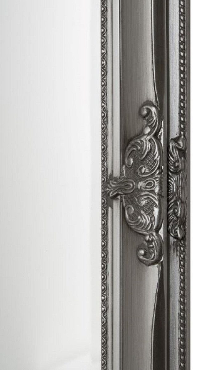 Padrino Holzrahmen 132 Verzierungen Casa Handgefertigter und x Silber Spiegel Barock Barock Barockspiegel cm wunderschönen 72 mit Wandspiegel - H.