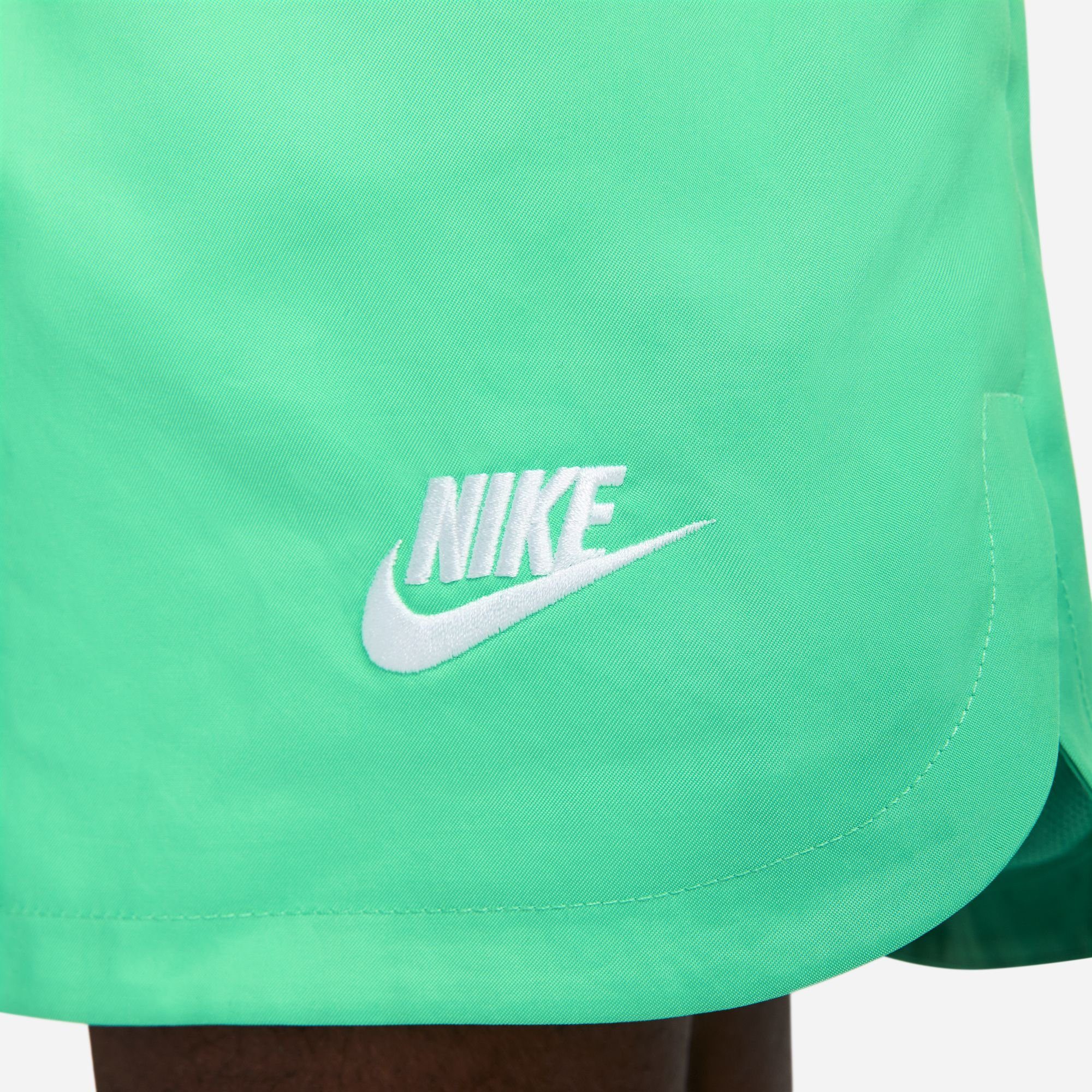 Nike Sportswear Shorts Sport Essentials Men's grün Woven Shorts Lined Flow