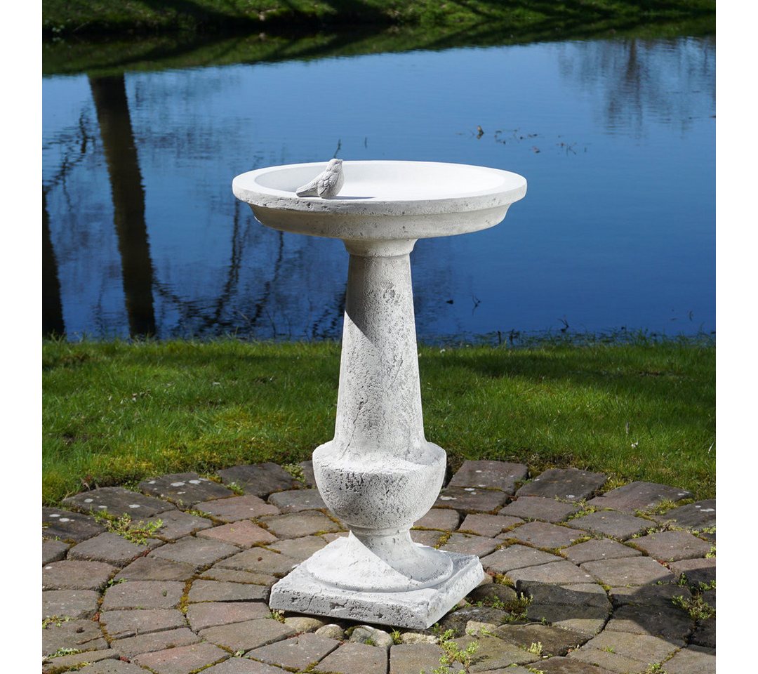 gartendekoparadies.de Gartenfigur Vogel-Bad mit quadratischem Sockel, H. 74 cm, 47 kg, Frostsicher