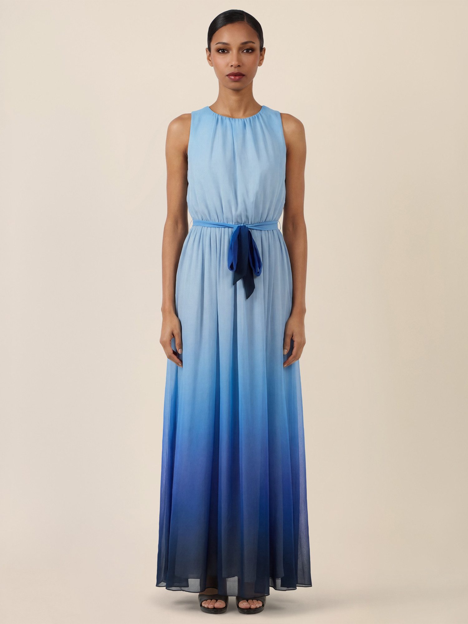Apart Maxikleid mit Farbverlauf und Taillenband