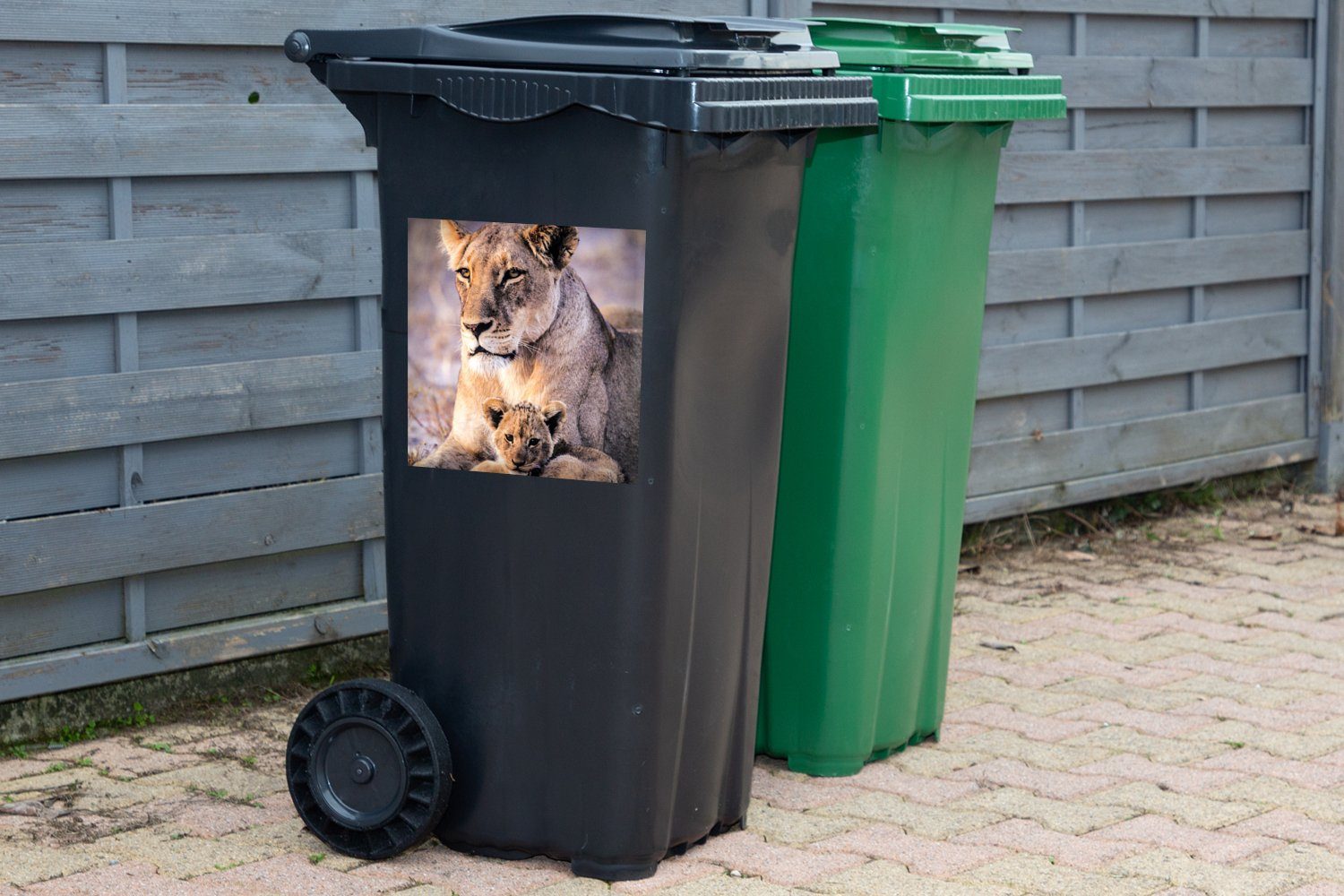 Löwe (1 St), Sticker, Wandsticker Mülltonne, Abfalbehälter Mülleimer-aufkleber, Löwin - MuchoWow - Junges Container,