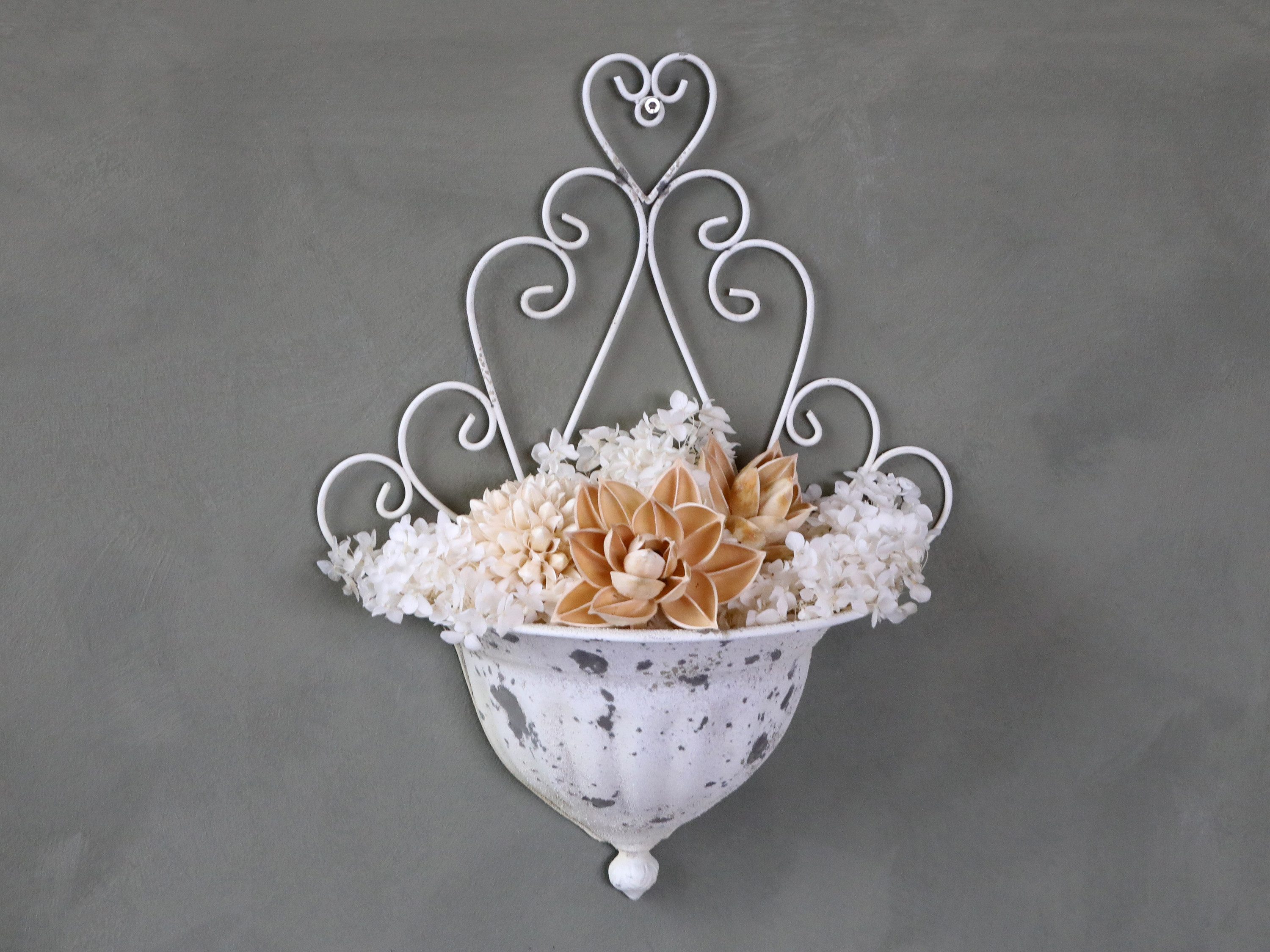 Chic Antique Blumenampel Wandkorb Metall antikweiß Pflanzkorb Landhaus Nostalgie, Dekorativ