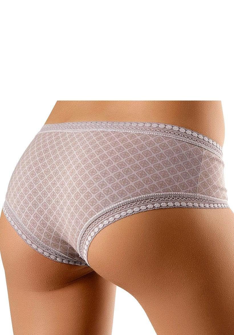 LASCANA Panty (3er-Pack) aus elastischer Baumwolle mit weicher Spitze