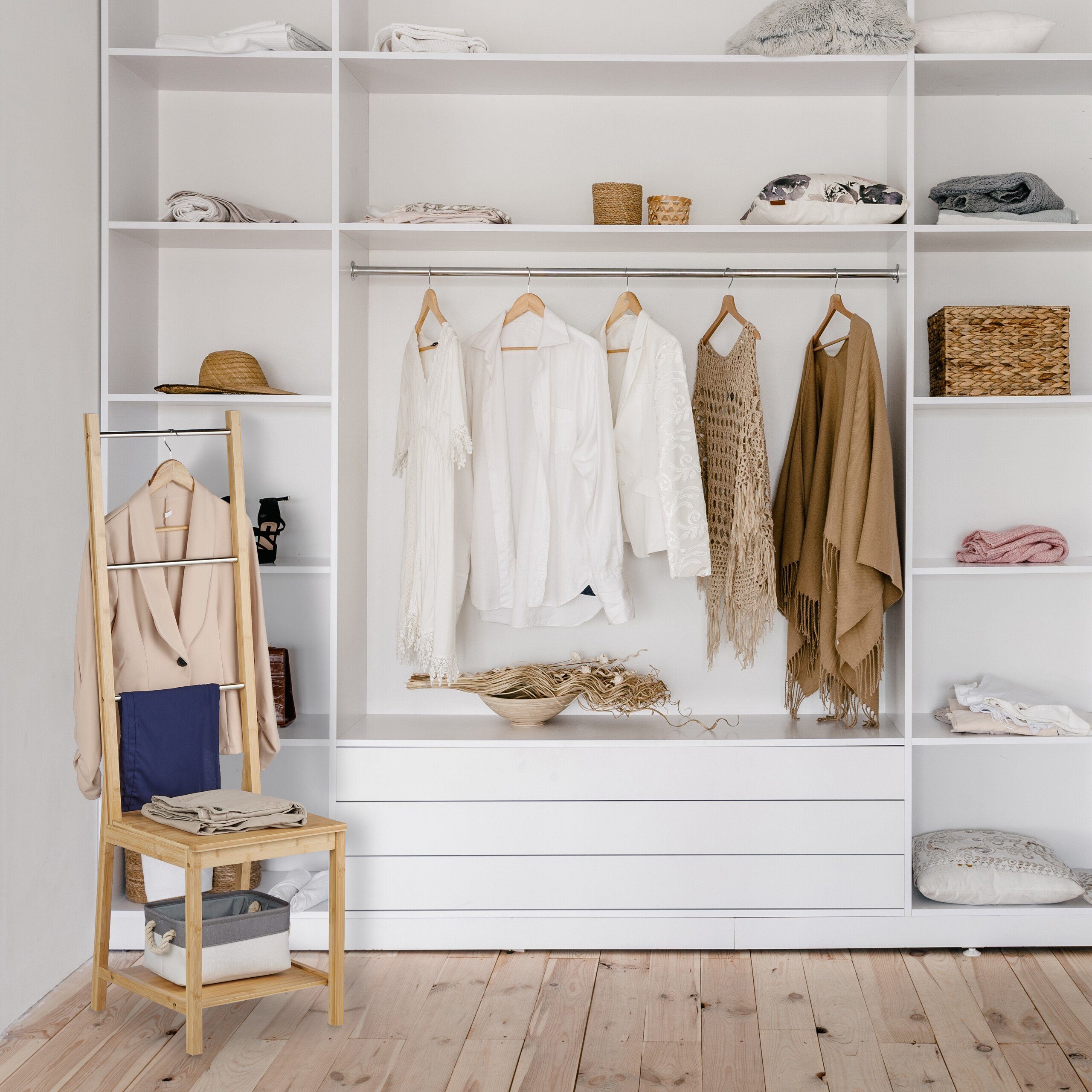 relaxdays Herrendiener Stuhl Bambus & Edelstahl, (1 St) – Bild 5 von 5